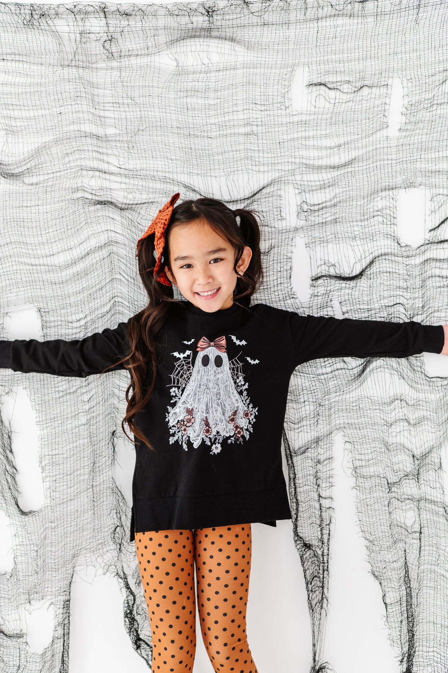 Lacey the Ghost | SIDE-SPLIT SWEATSHIRT