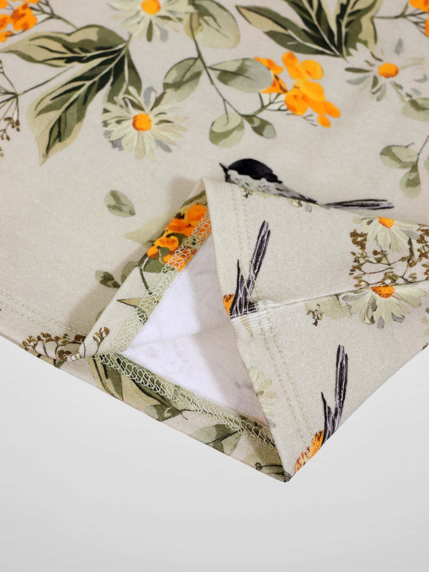 Garden Finch Shorts Set