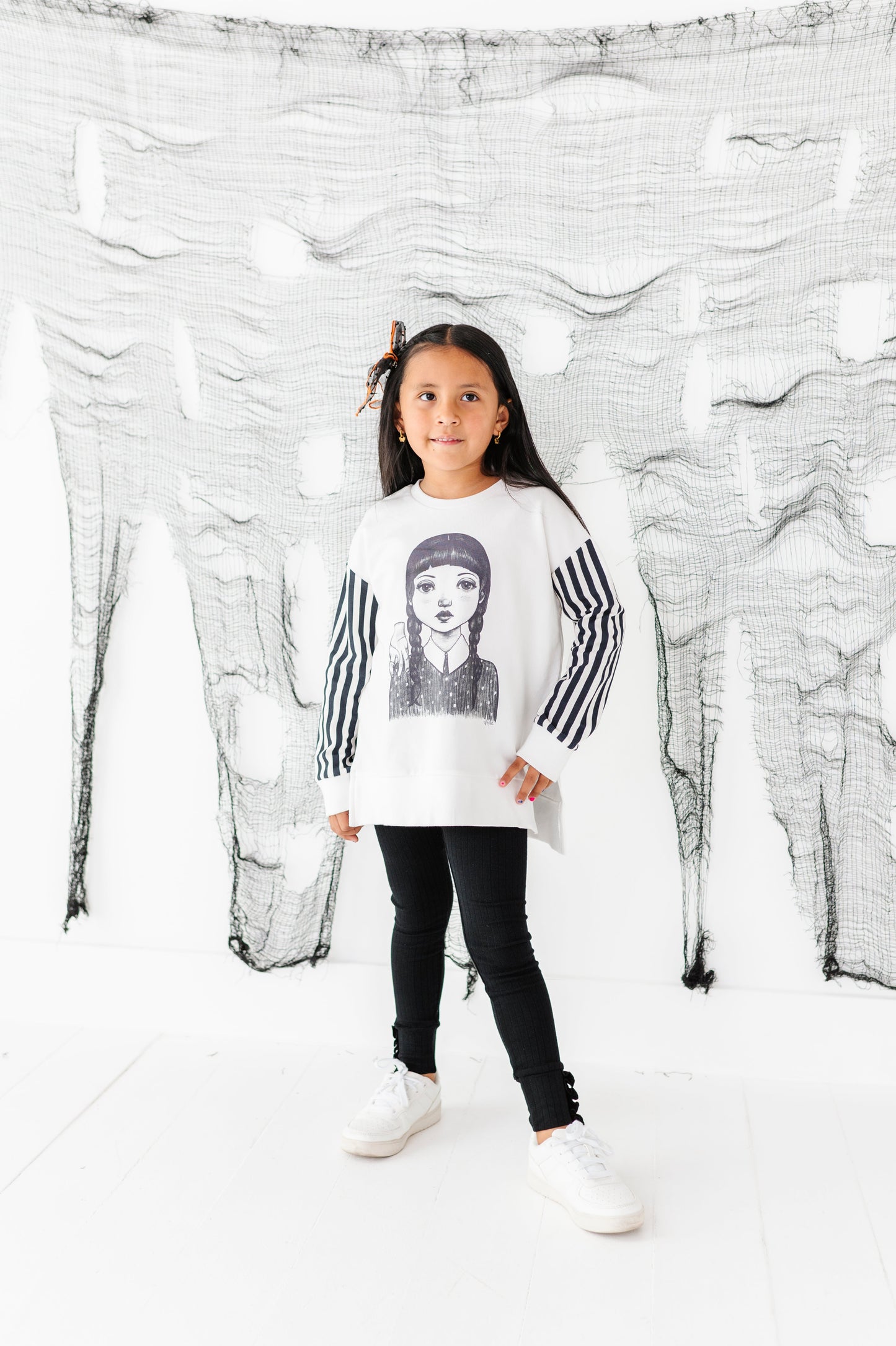 Wednesday | SIDE-SPLIT SWEATSHIRT