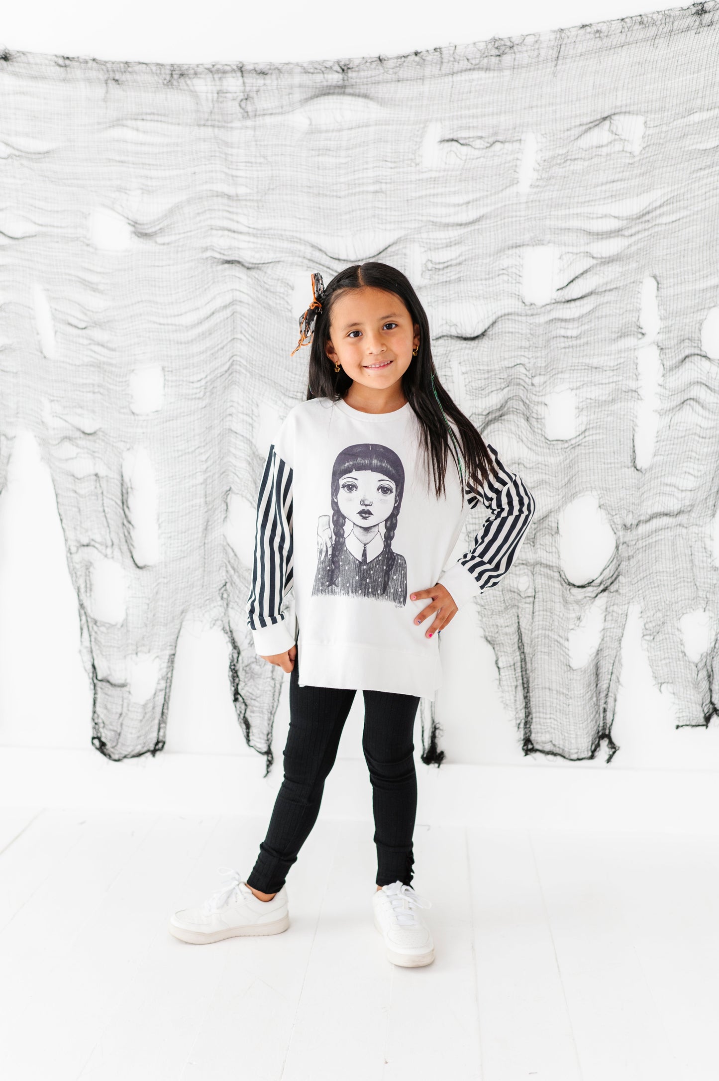 Wednesday | SIDE-SPLIT SWEATSHIRT