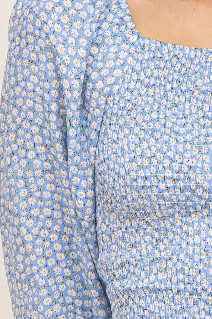 Light Blue Ditsy Floral Smocked Long Sleeve Mini Dress Large Light Blue Ditsy Floral Smocked Long Sleeve Mini Dress Large