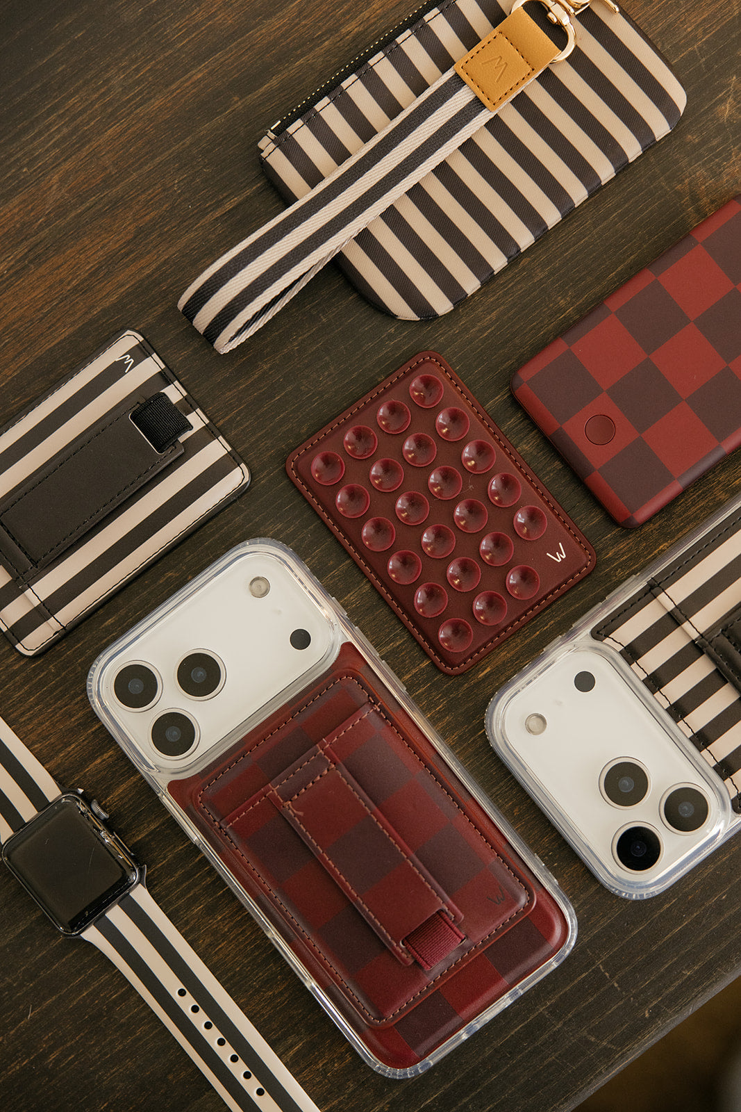 Cozy Check Magnetic Wallet