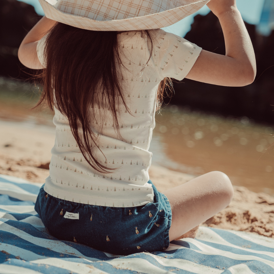 The Printed Short Sleeve Tee - Mini Sailboat