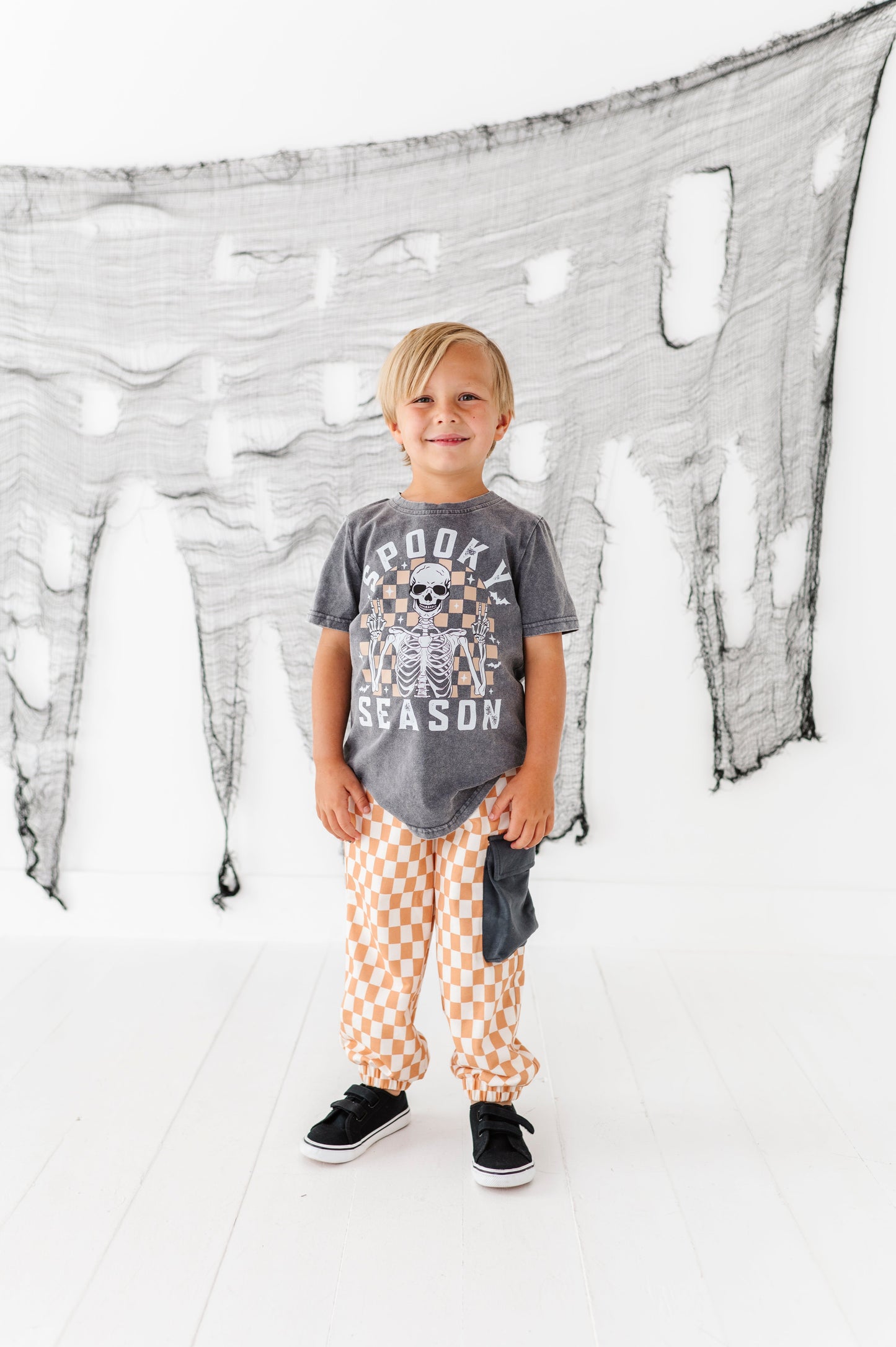 Spooky SZN Skelly | VINTAGE TEE
