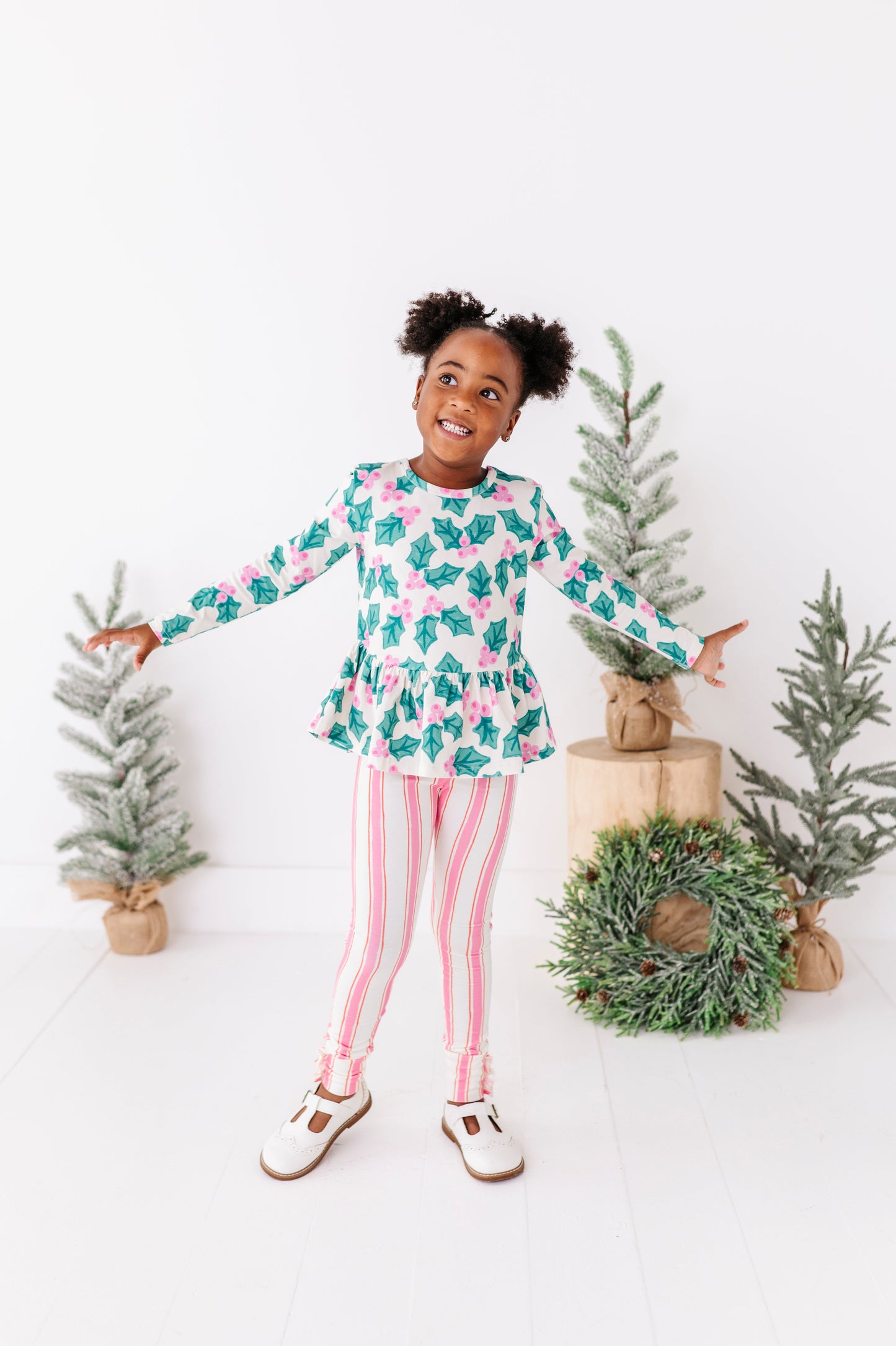Pink Candy Cane Stripe | SLIM LEGGINGS