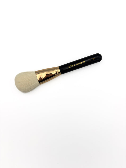 MJ 08 Luxe Artisan Fluffy Powder brush