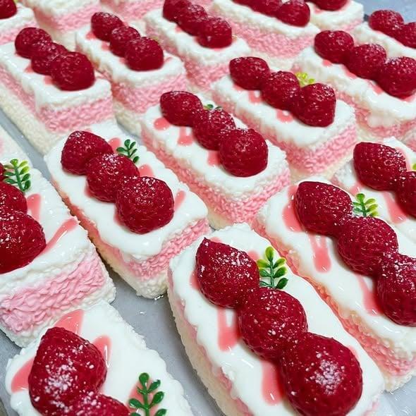 Strawberry Shortcake Silicone Squishy – Realistic Food Sensory Fidget Toy
