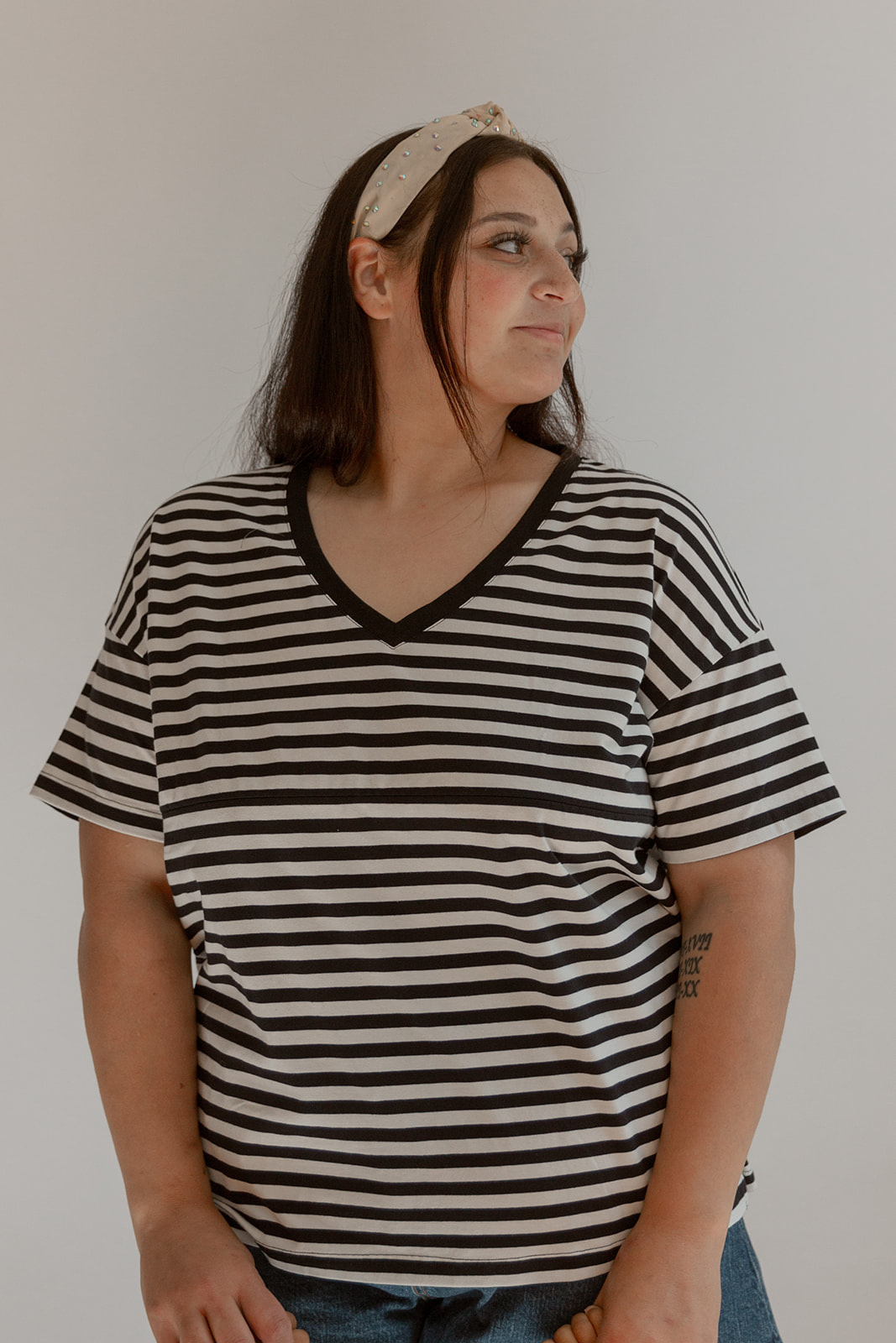 FINAL SALE V-Neck Full Zip Breastfeeding Tee - Gray