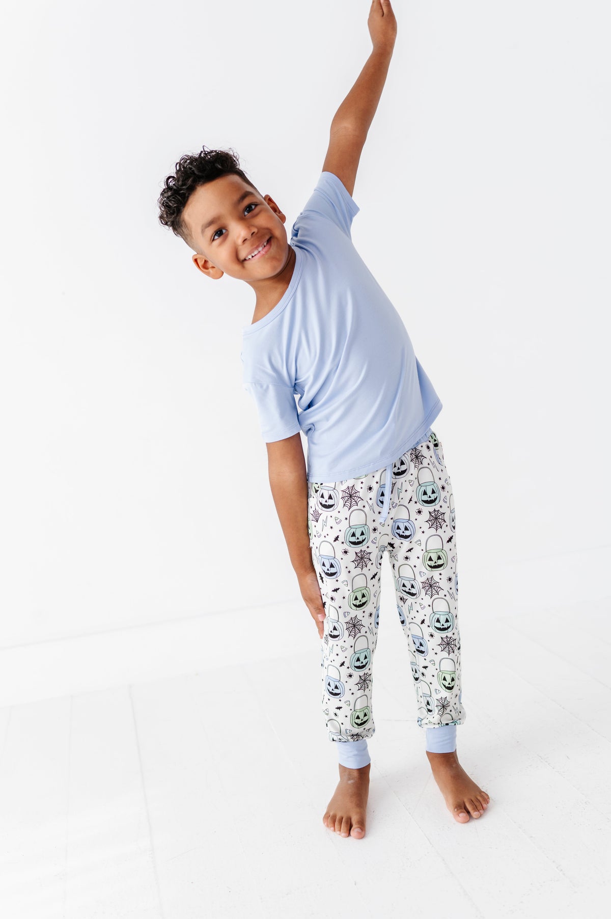 Boo Crew Jogger Set (EST SHIP TIME 1-2 WEEK)