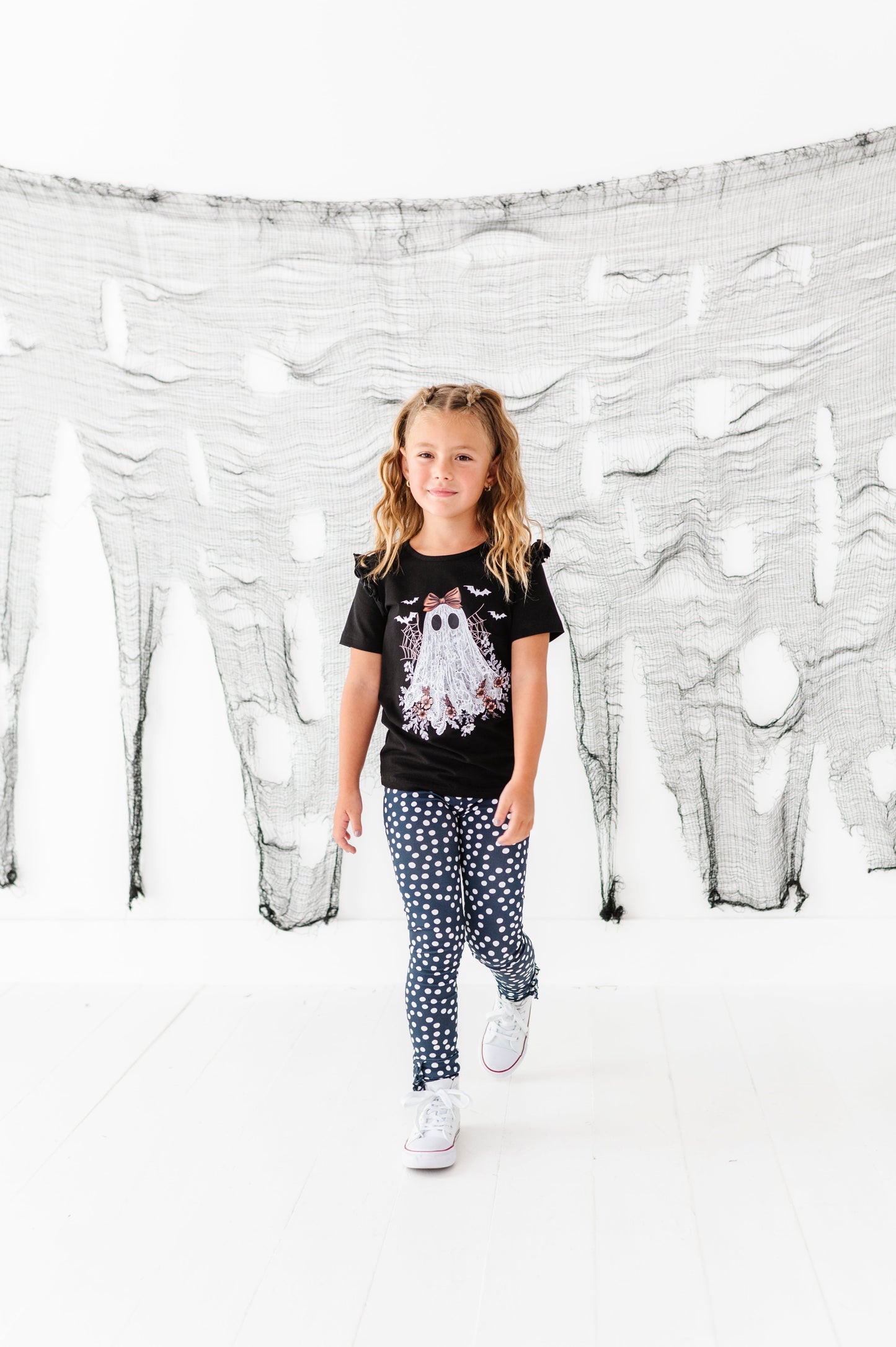 Lacey the Ghost | TEE