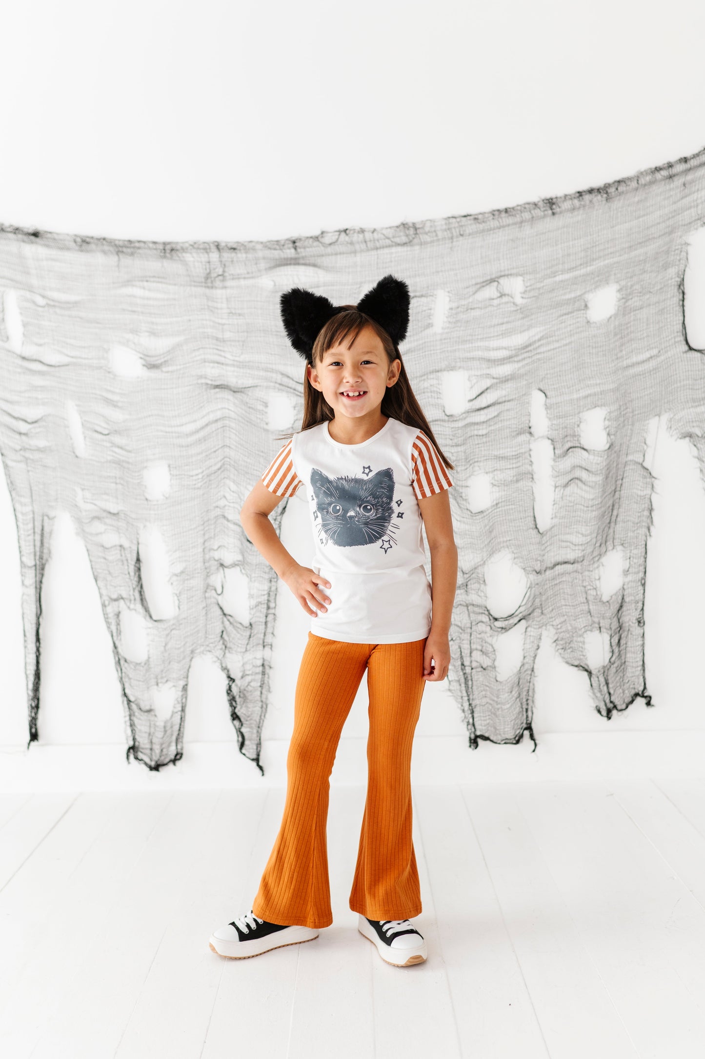 Kitty Cat Magic | TEE