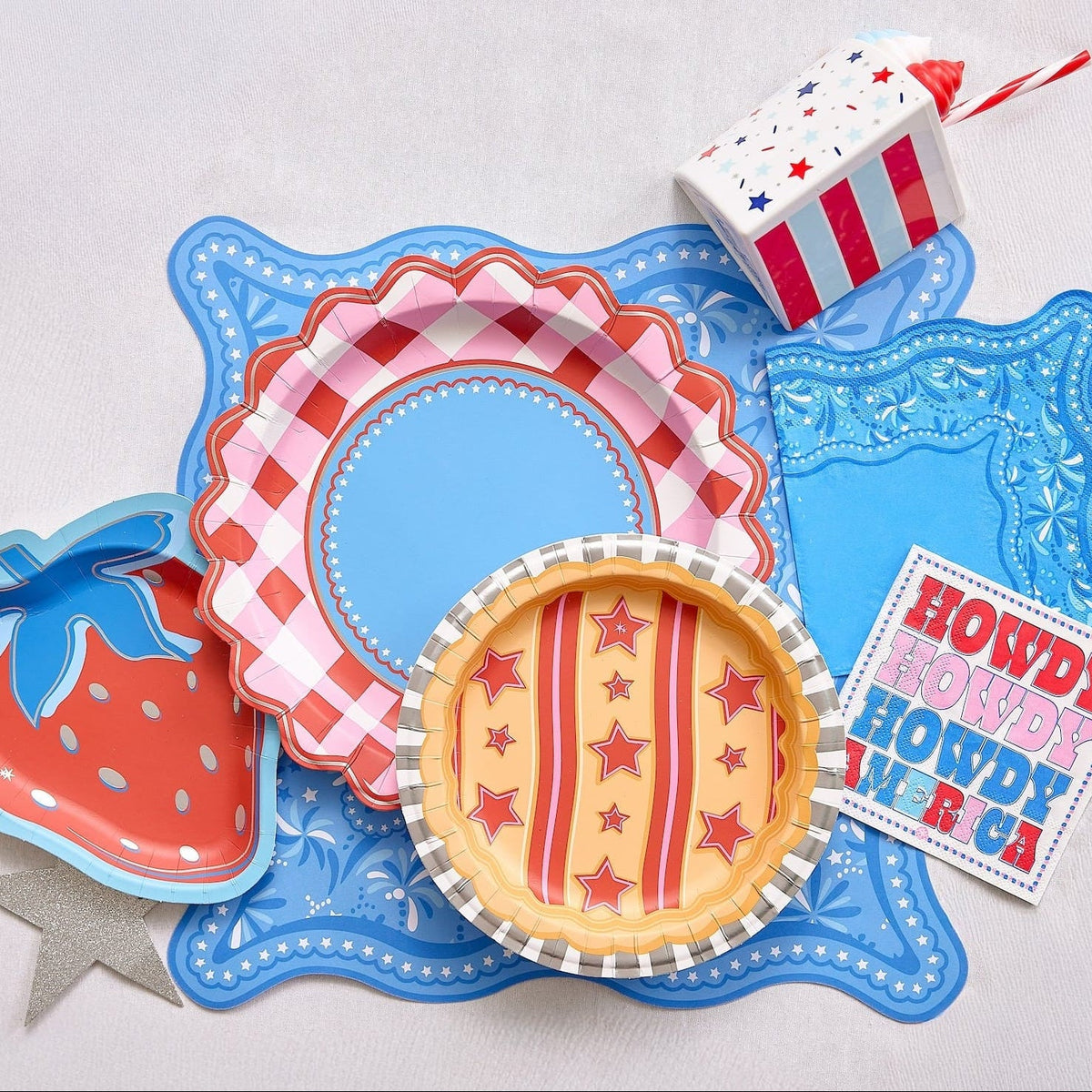 Strawberry Dessert Plate (10 ct)