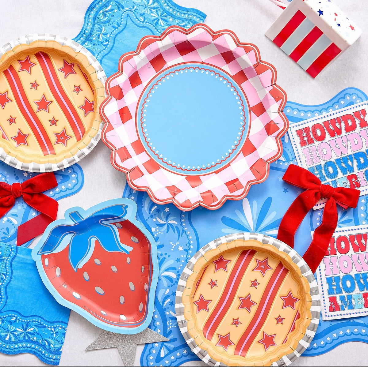 Strawberry Dessert Plate (10 ct)