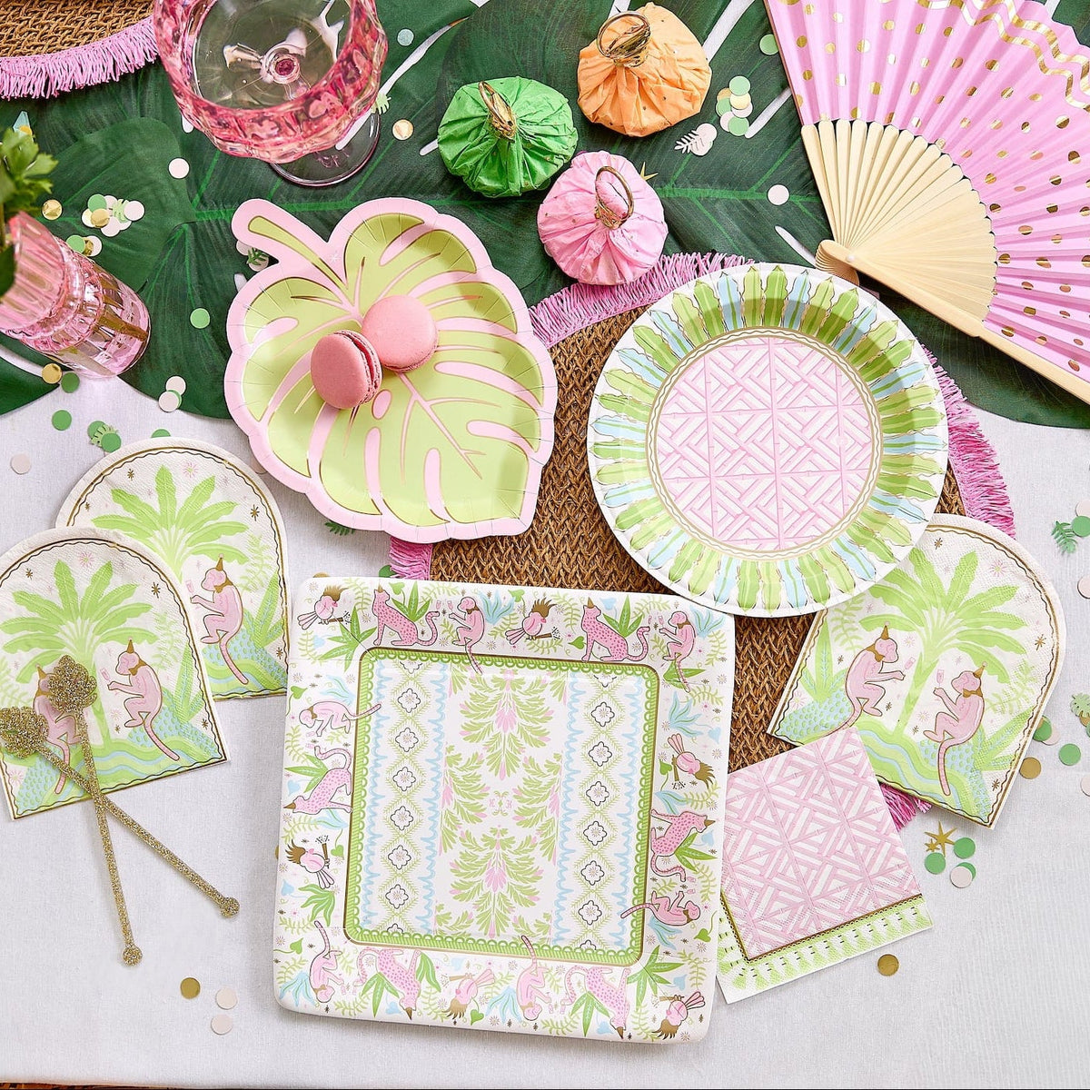 Cabana Club Palm Leaf Plates (10 ct)