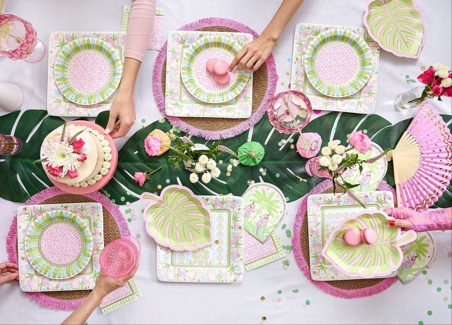 Cabana Club Palm Leaf Plates (10 ct)