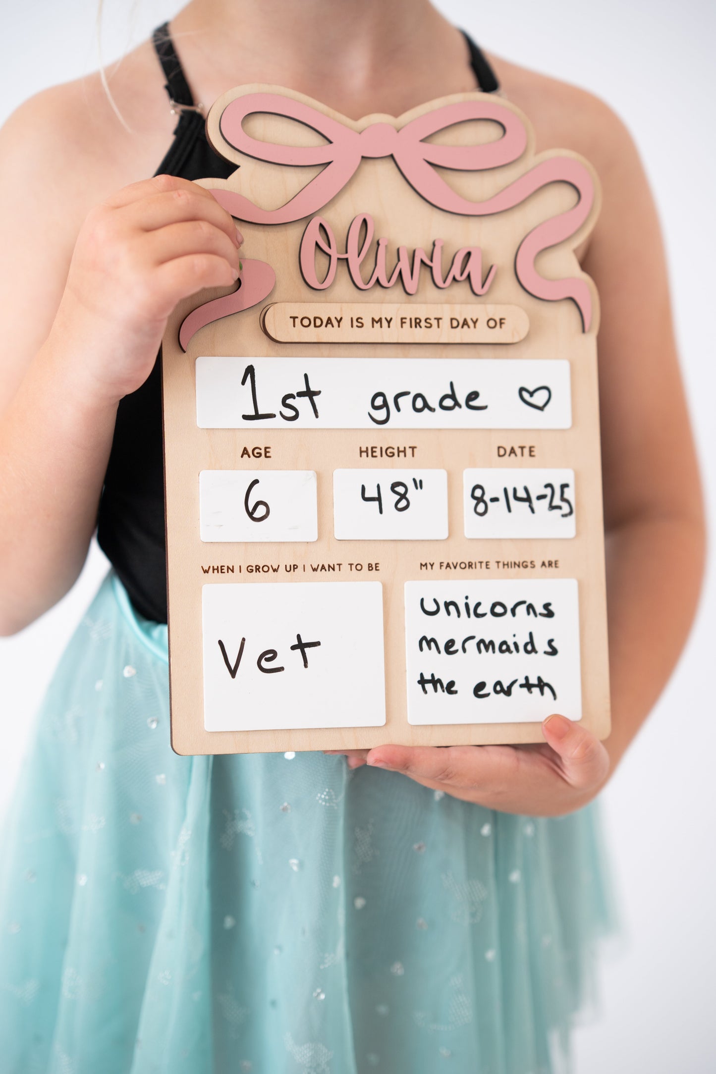 First Day School Sign Bow – Personalized Reusable Wooden Photo Prop