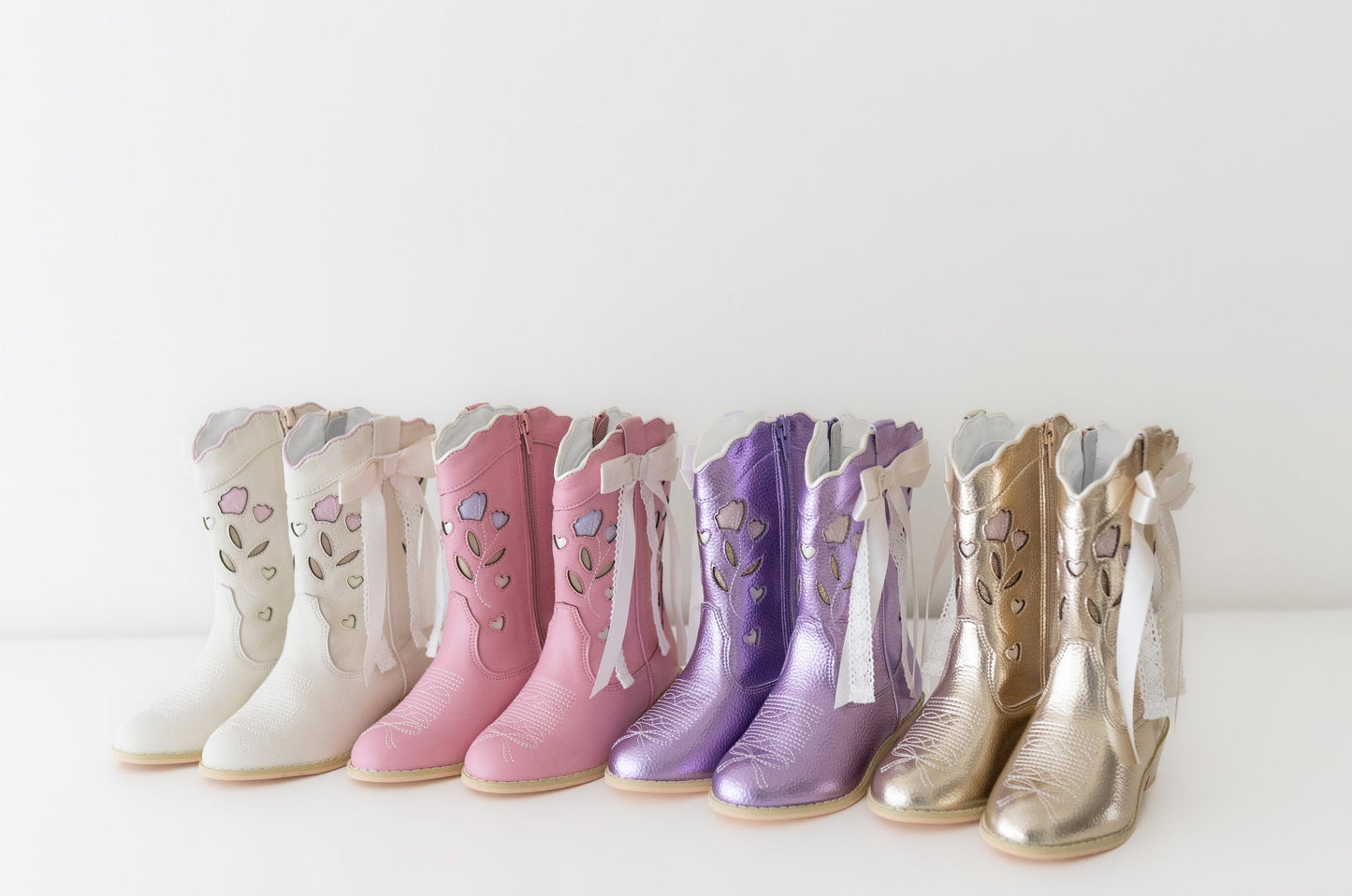 Sweetheart Bow Cowgirl Boots- Gold