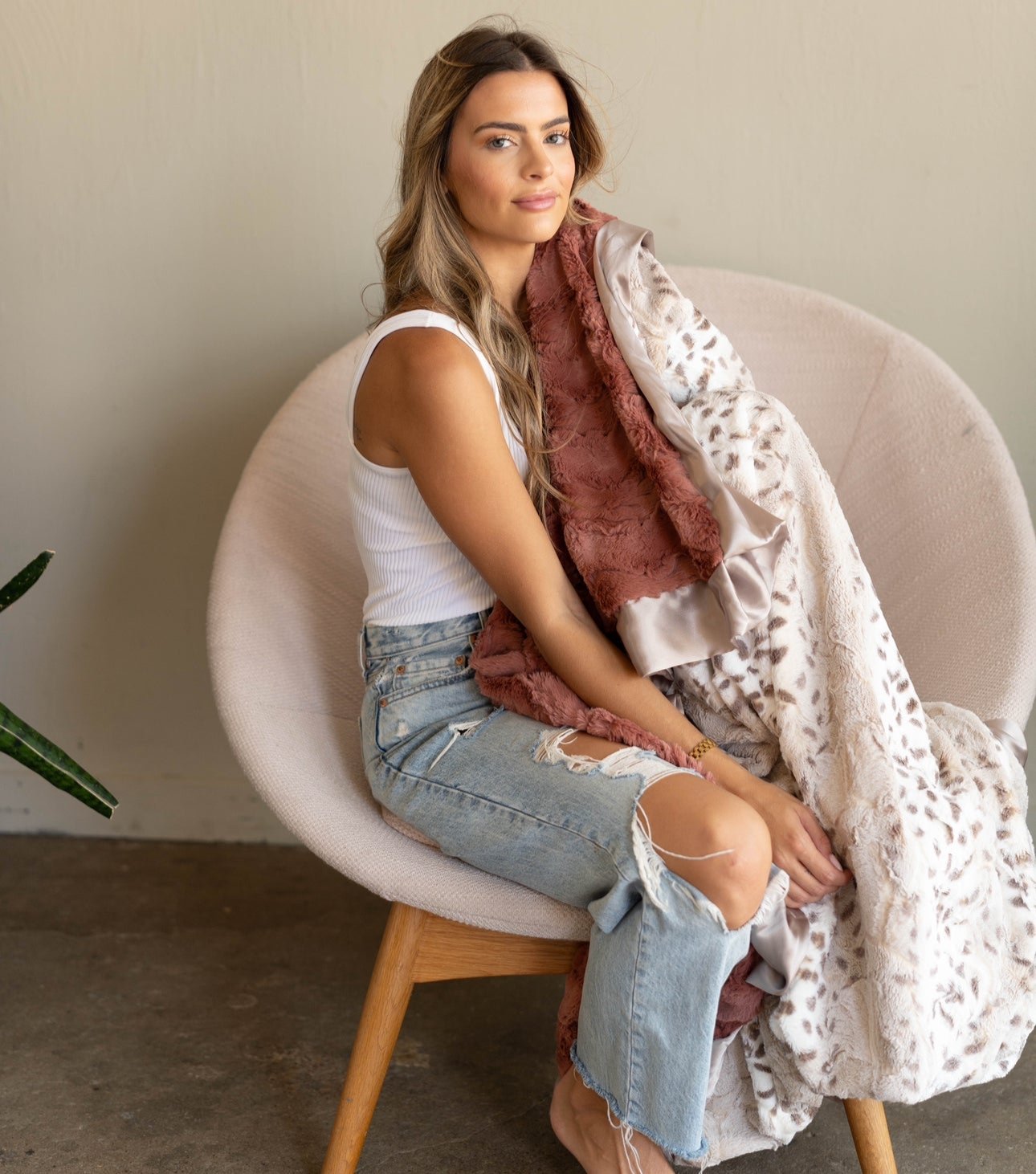 Adult Luxe | Sienna Snowcat Blanket