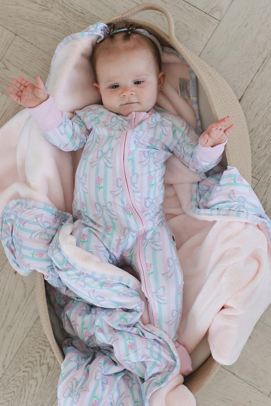 Lila - Plush Blanket