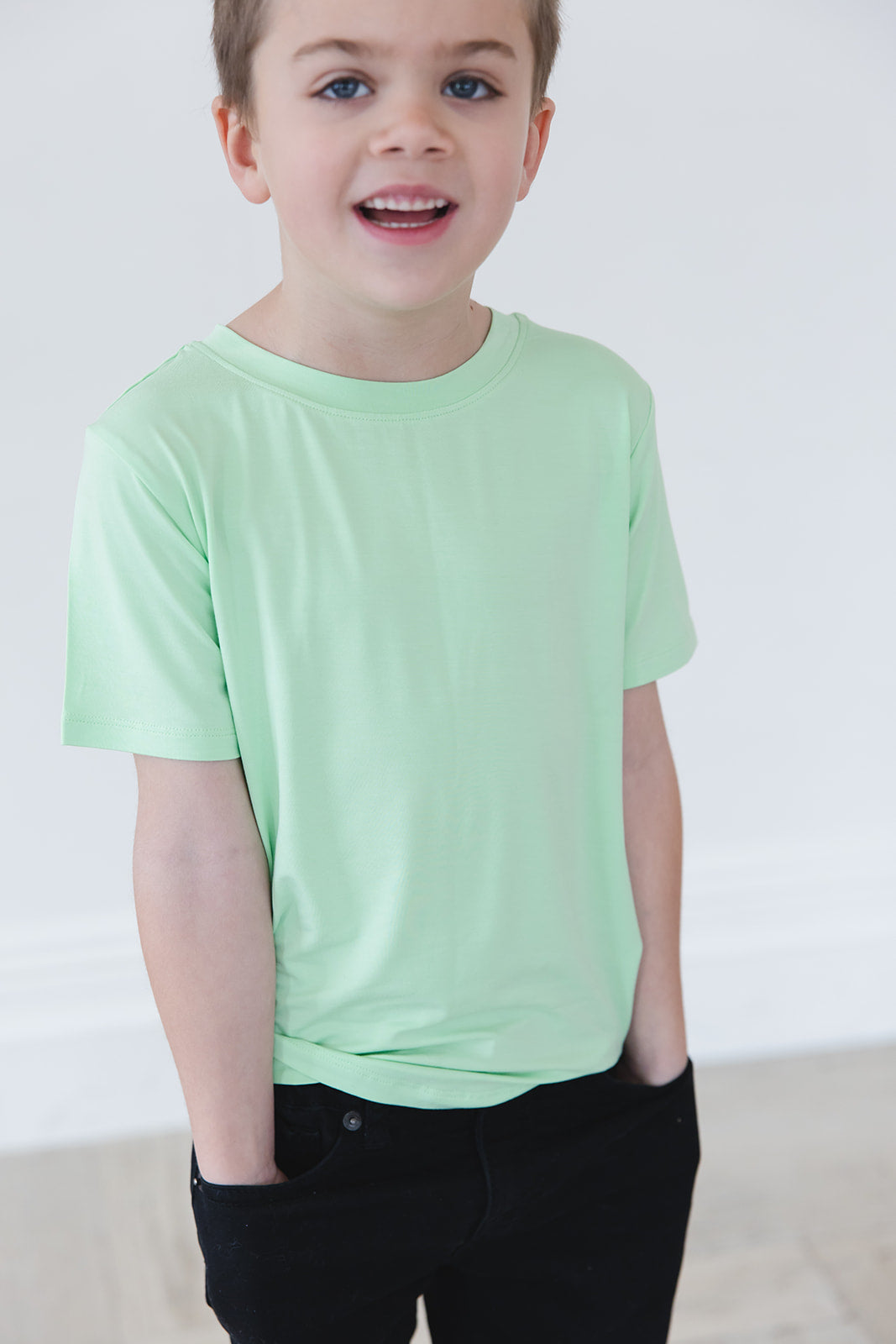 (SOLID) Buzz - Everyday Tee