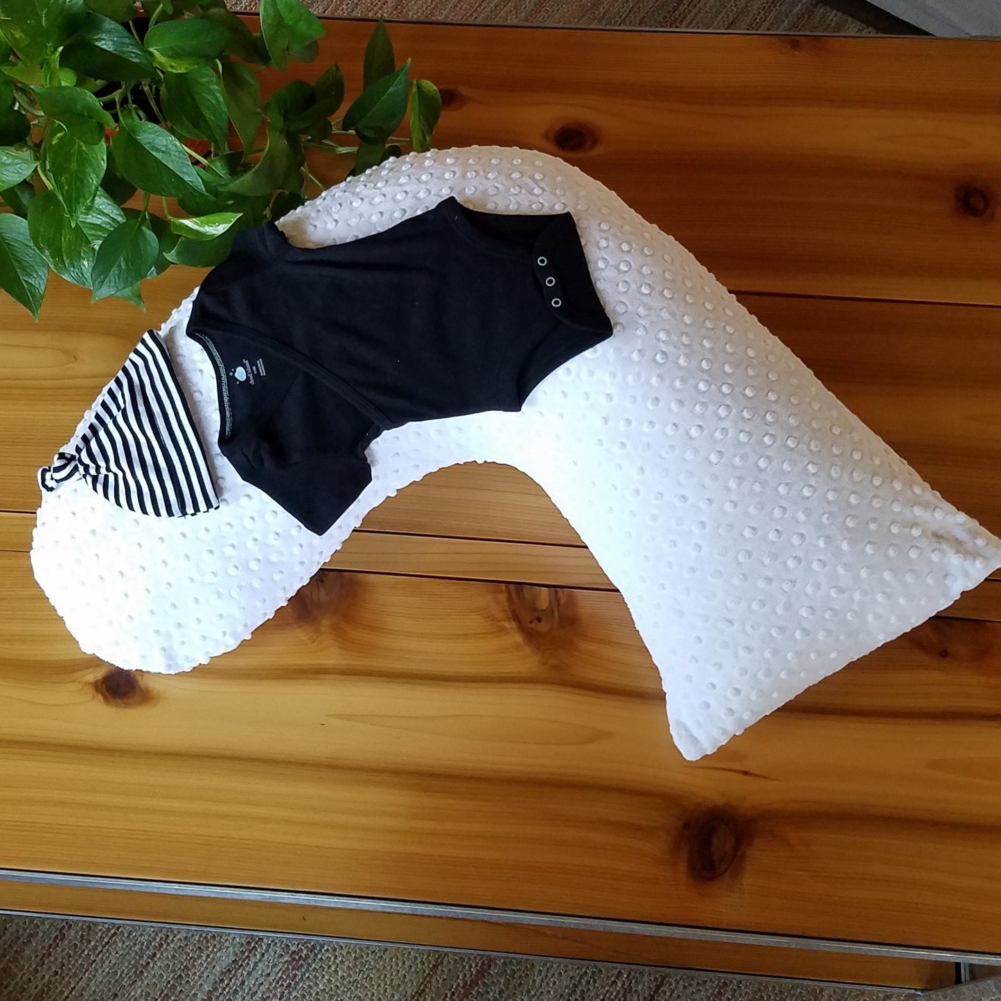 Luna Lullaby Nursing Pillow Cover - Navy Dot