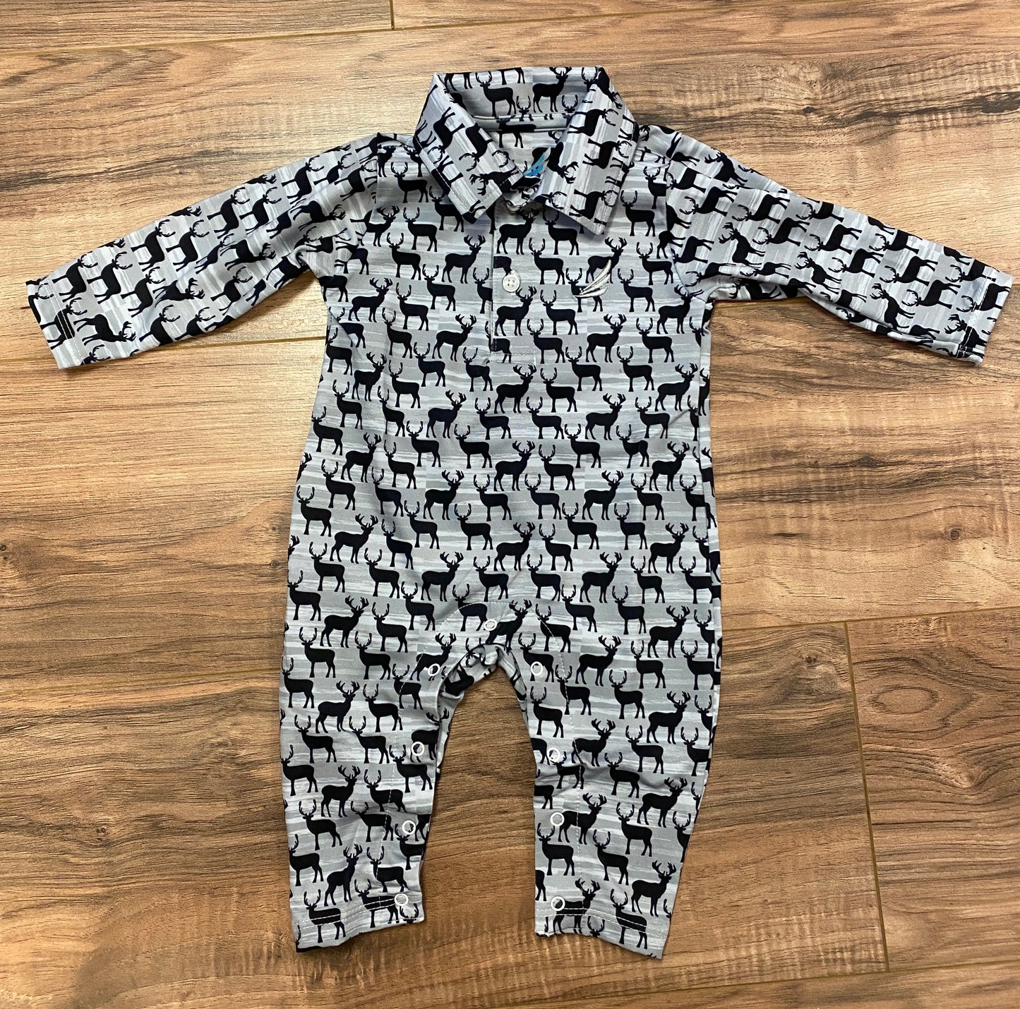 Performance Deer Print Baby Romper – Long Sleeve Collared One-Piece
