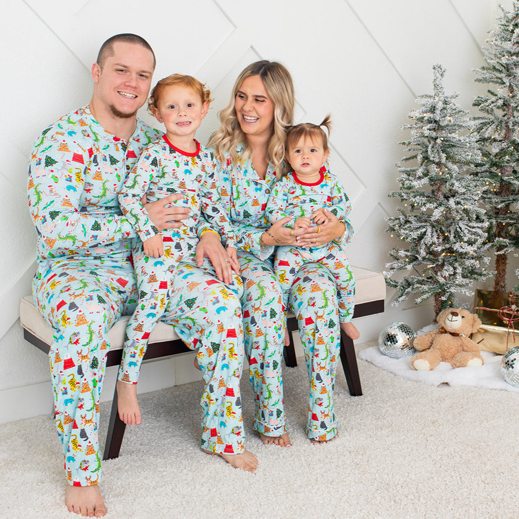 Crackling Christmas Women's Pajama Set