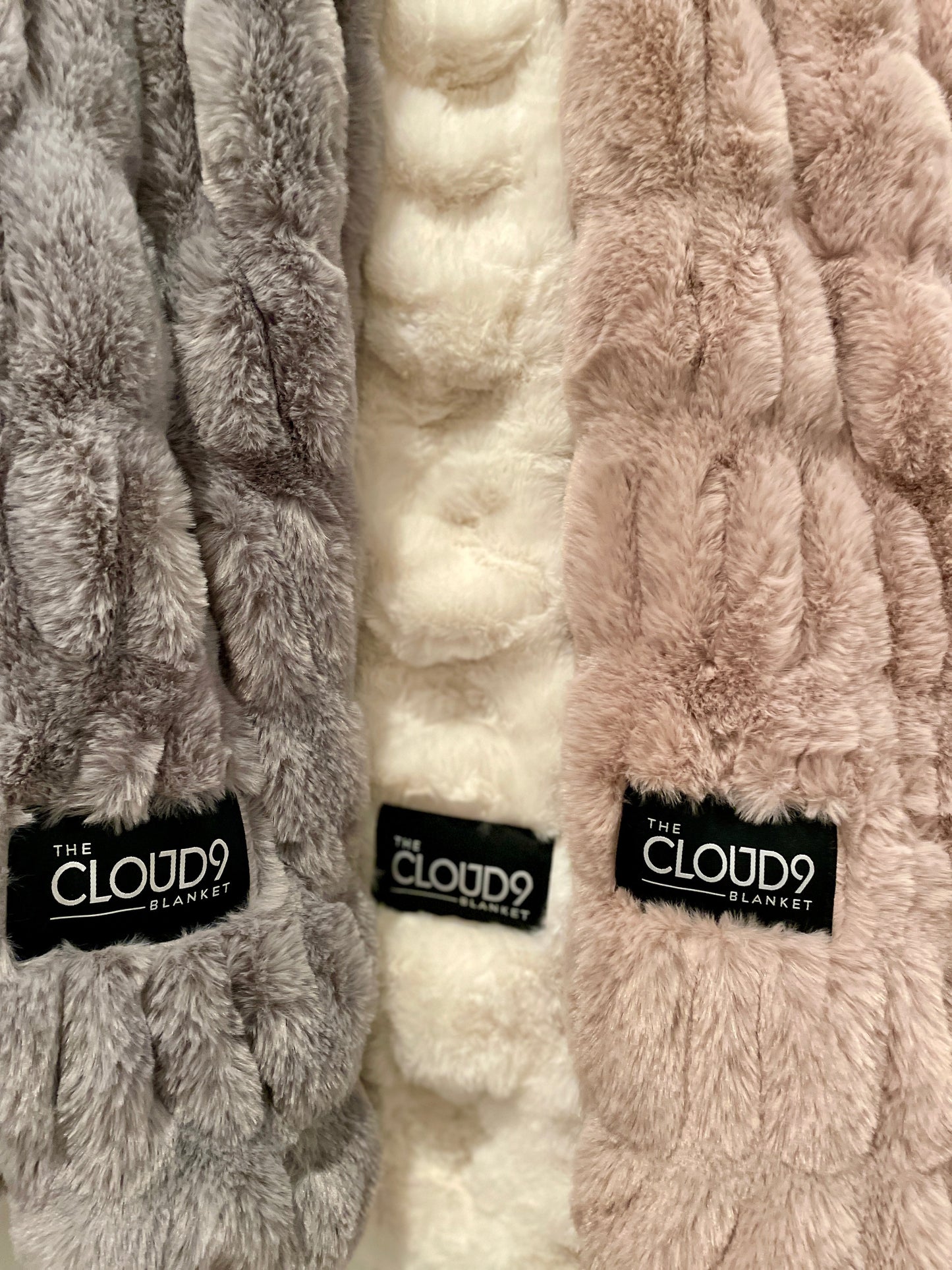 Gray Faux Fur Blanket - Lap: 30"x40"