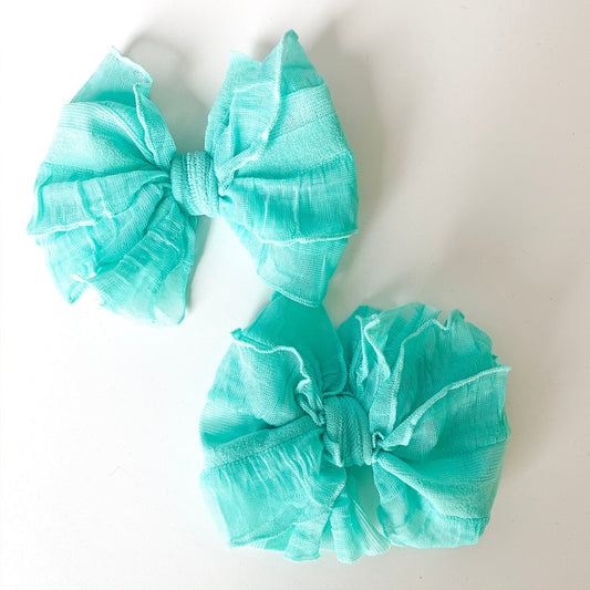 Cool Mint Ruffle Clip