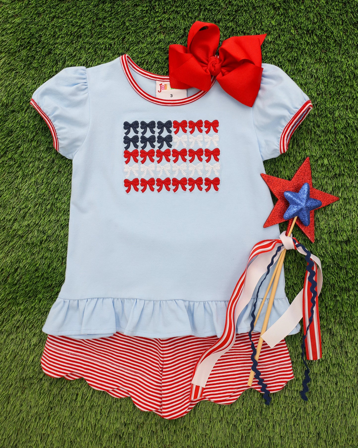 Red, White, and Bows Scallop Short Set