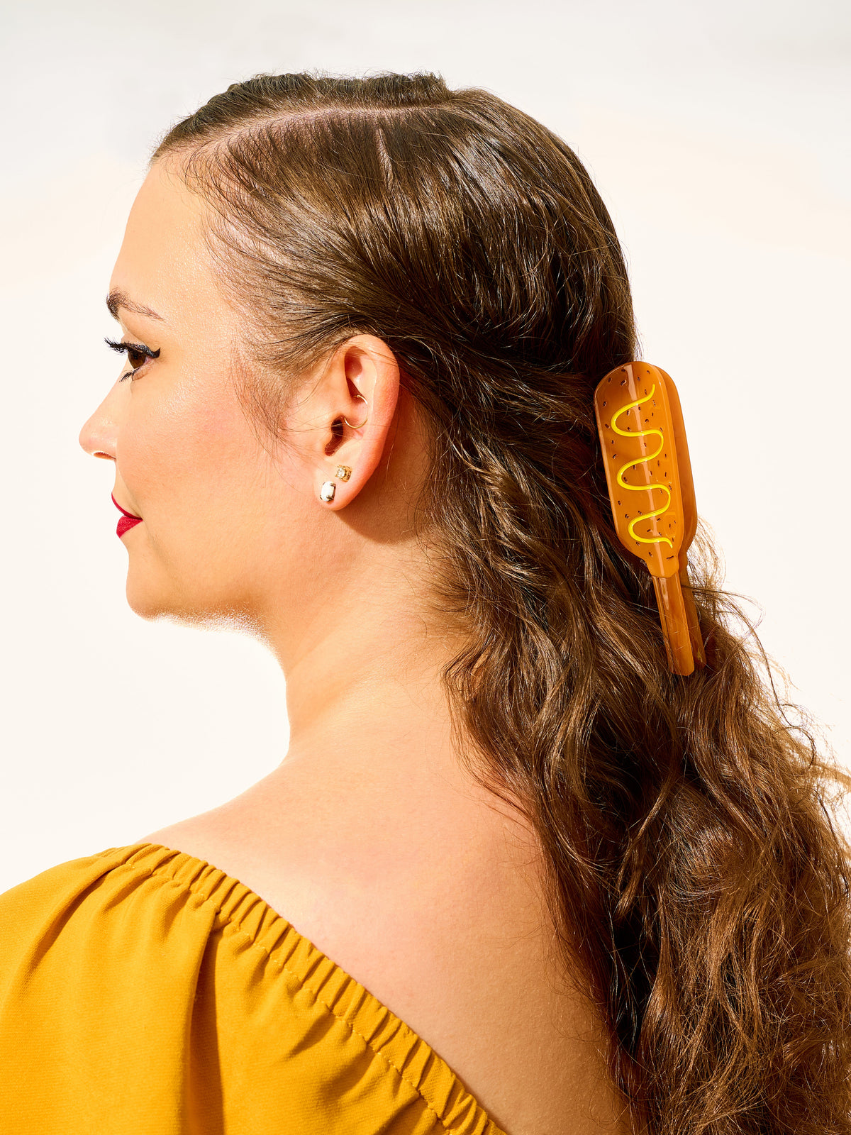 Pack: Cookout Huggie Hoops & Hair Claw