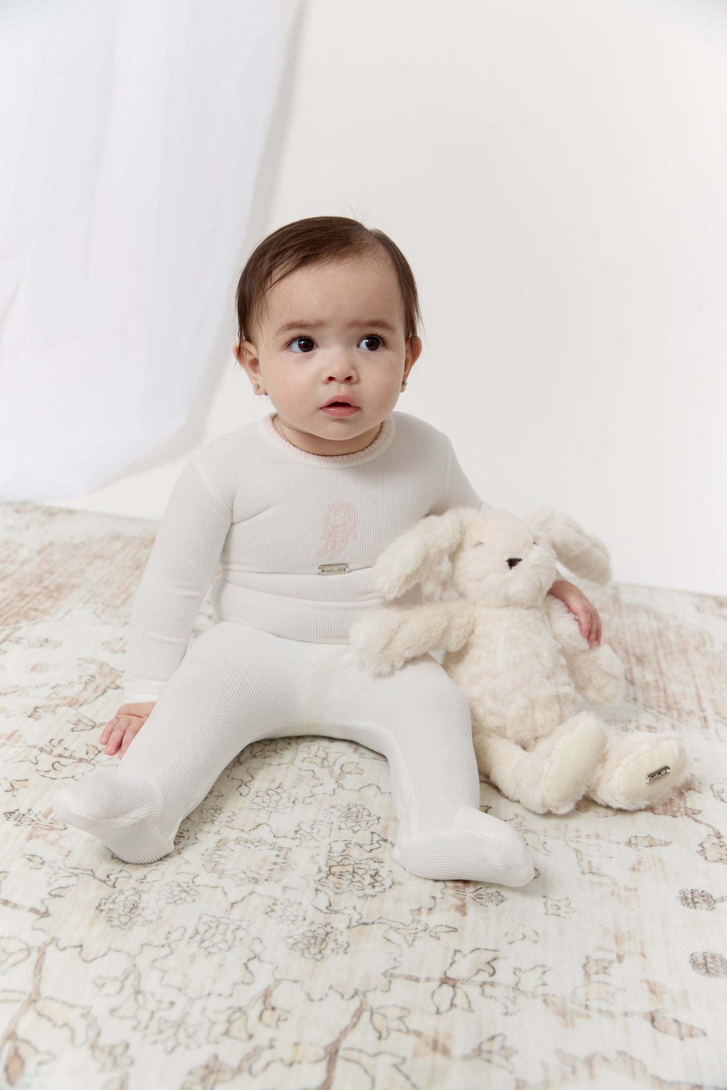 Atelier Cable Fur Bunny - White