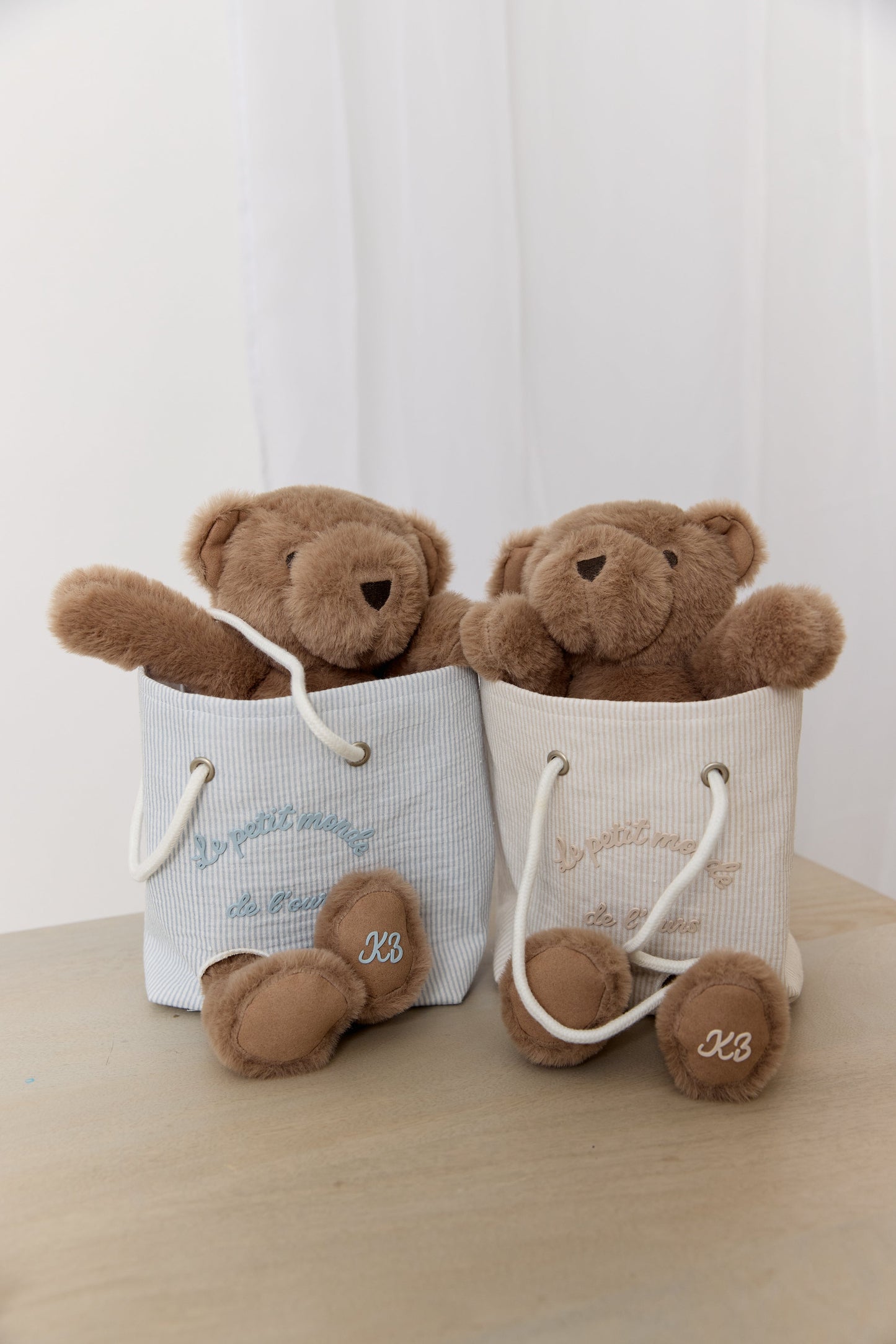 Petit Ours Teddy in a Bag - Blue