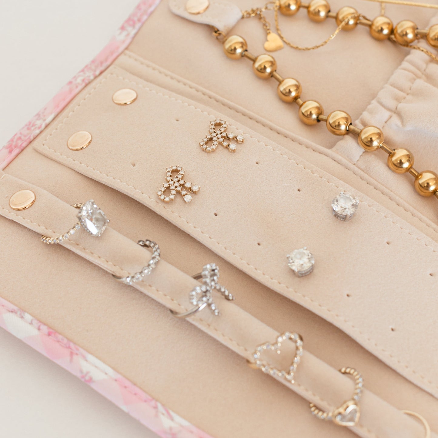 Ruffled Jewelry Fold