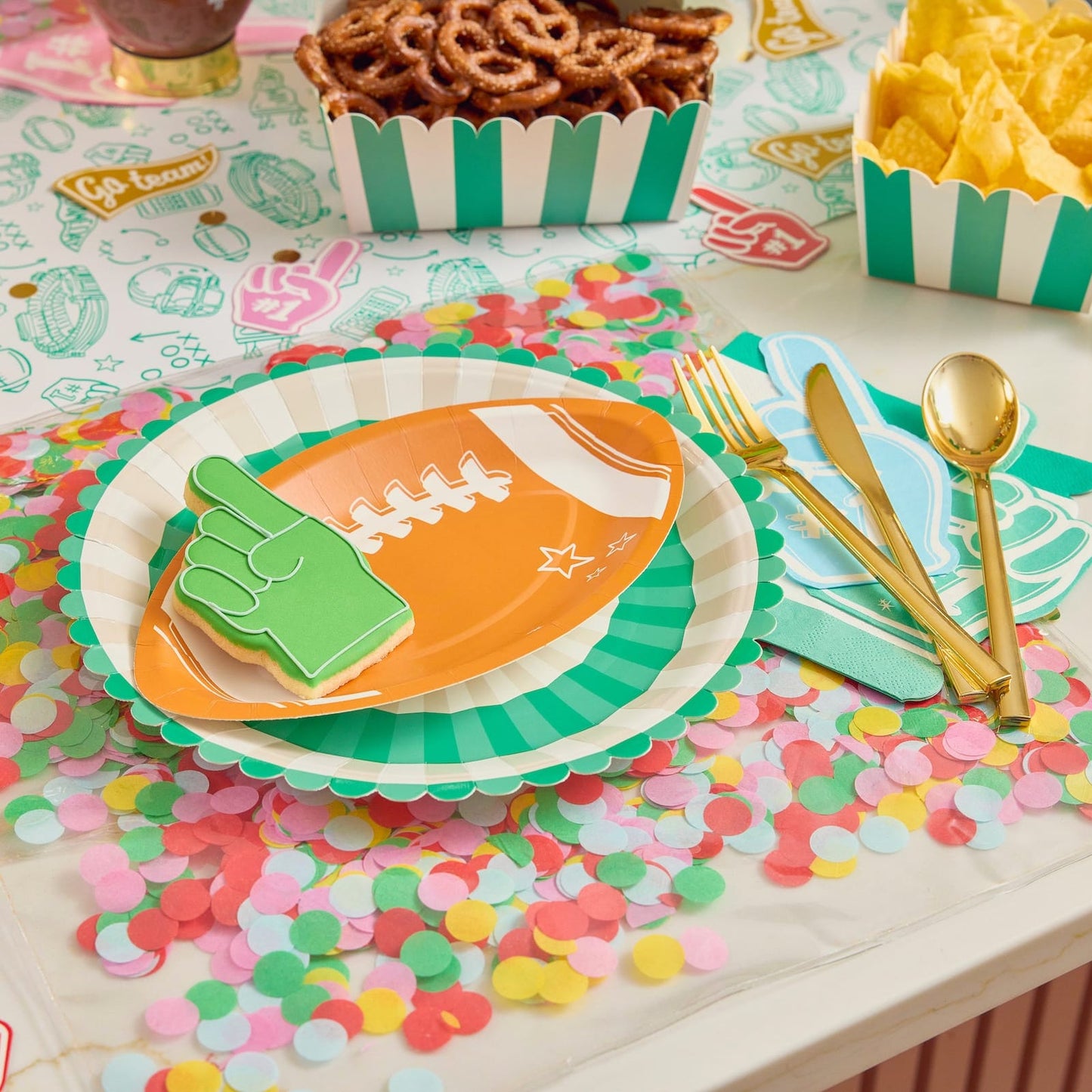 Green & White Dinner Plates (10" / 10 ct)