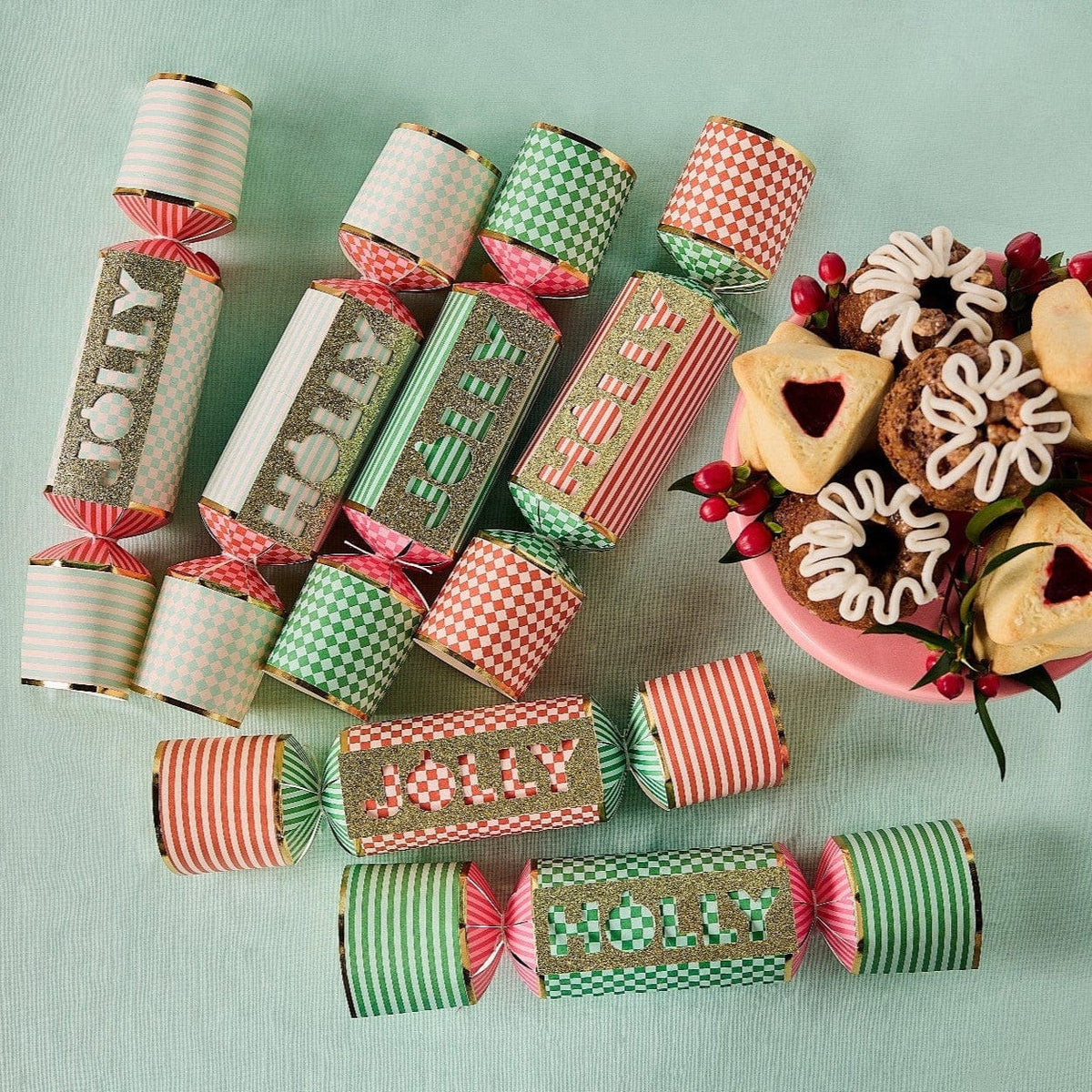 Holly Jolly Holiday Crackers (Set of 6)