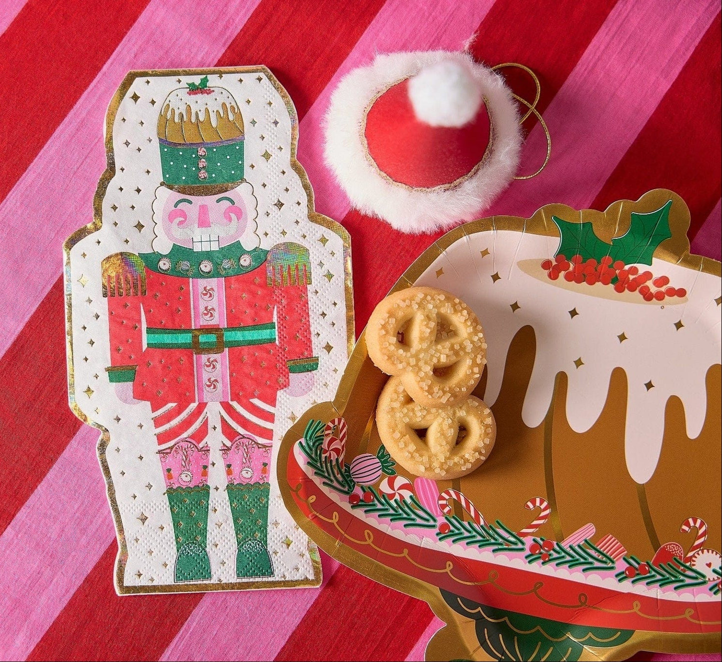 Holiday Bundt Cake Dessert Plates (10 count)