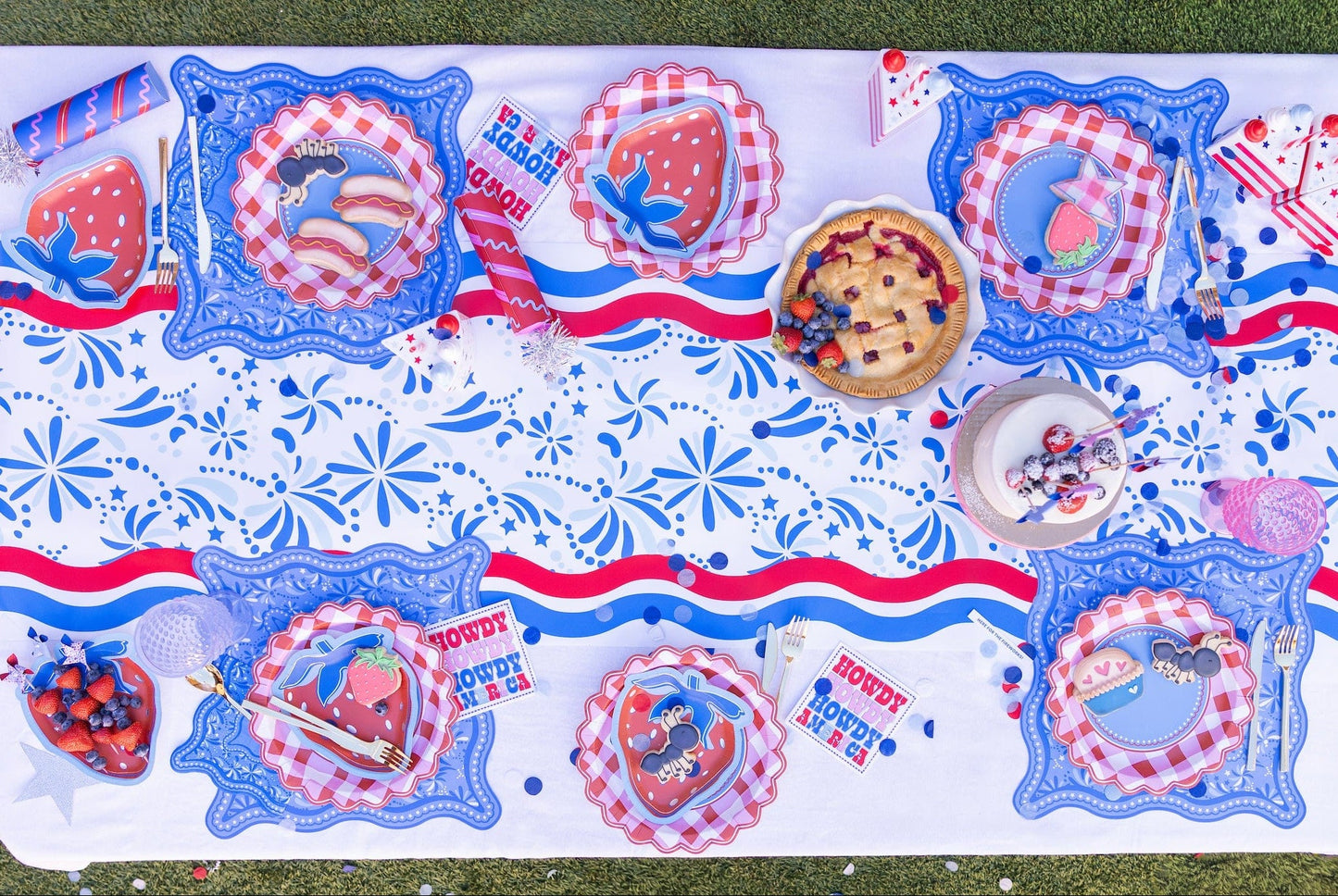 Star Spangled Spark Paper Table Runner (25 ft, cut to fit)
