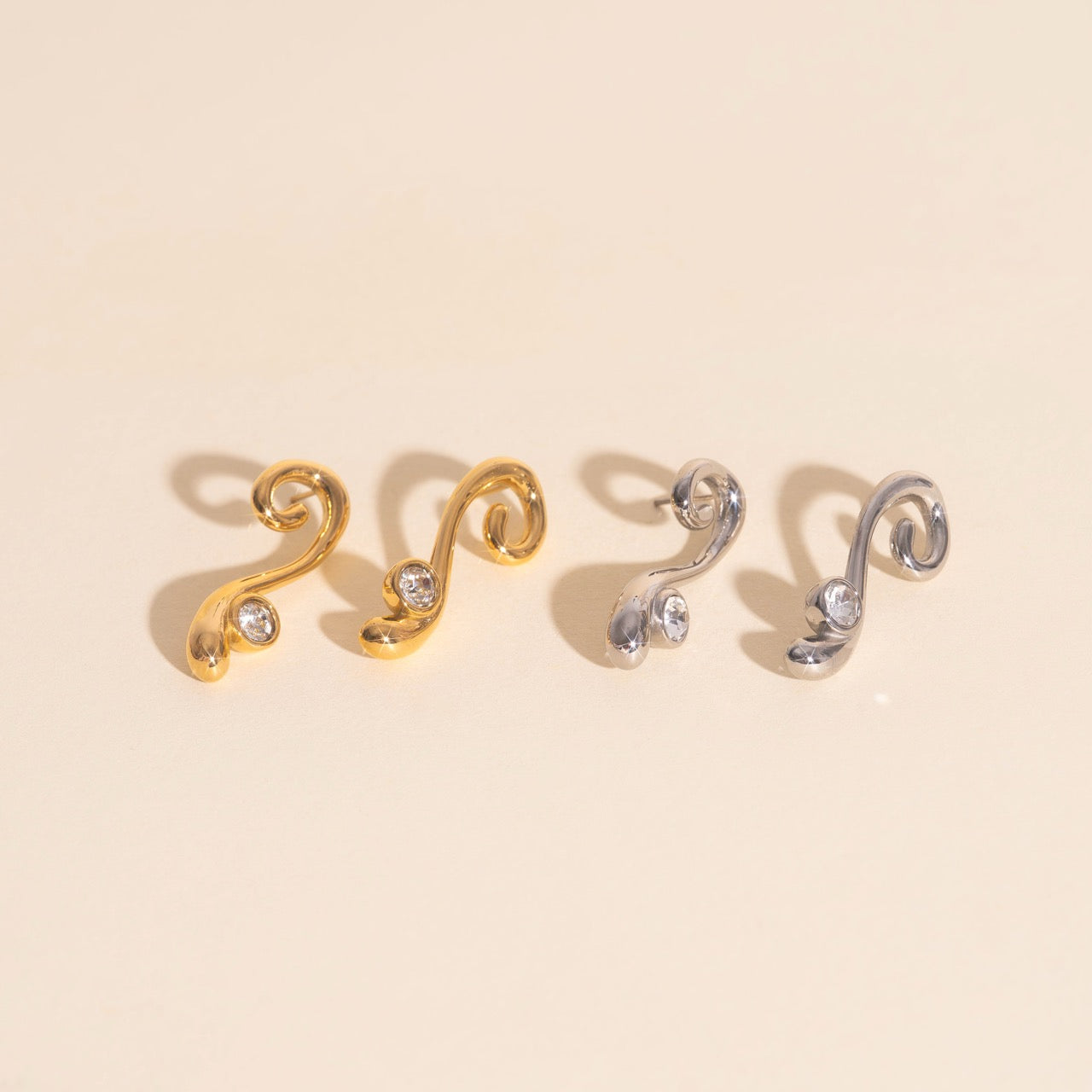 Tide Twinkle Stud Earrings