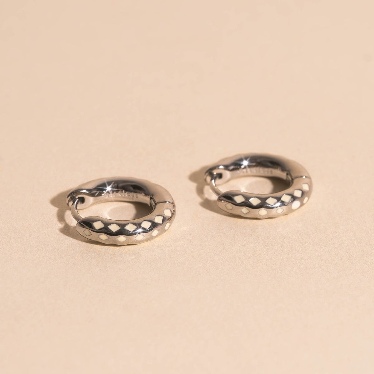 Diamond Lattice Chunky Rounded Huggie Hoop Earrings