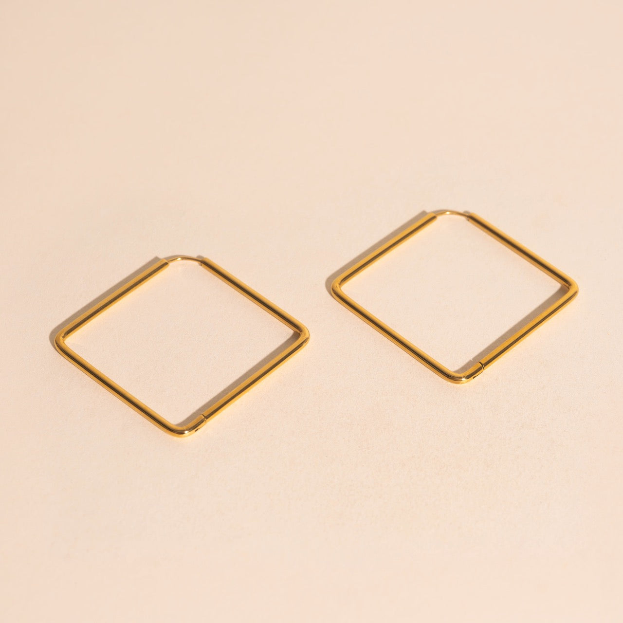 Diamond Rounded Huggie Hoop Earrings