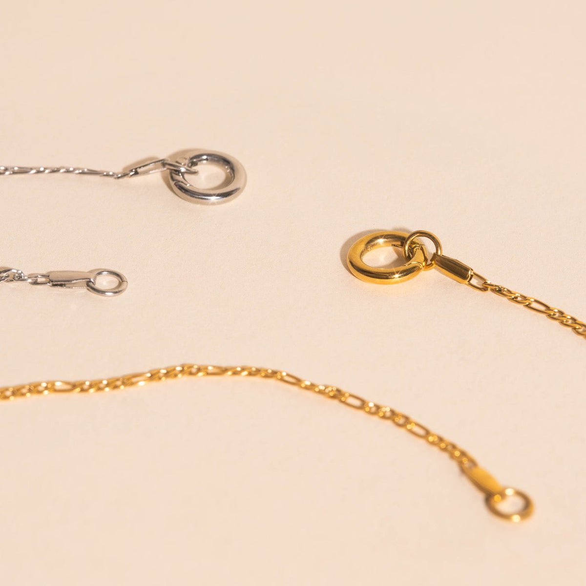 Dainty Figaro Necklace