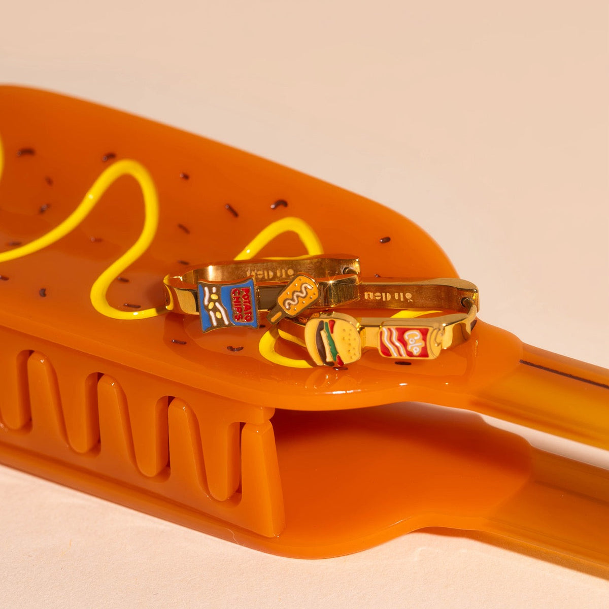 Pack: Cookout Huggie Hoops & Hair Claw