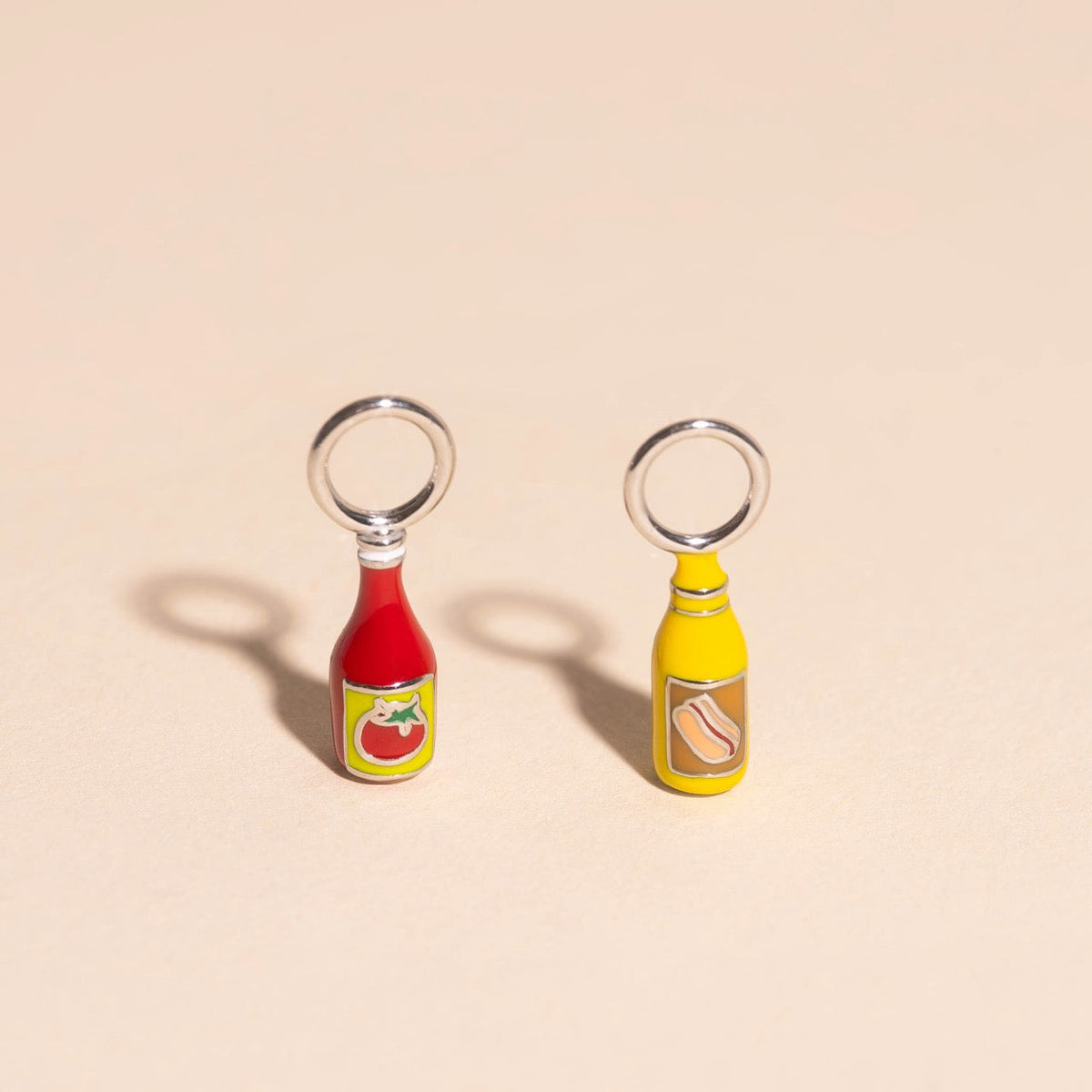 Pack: Ketchup & Mustard Charms, Huggies, & Claw Clip