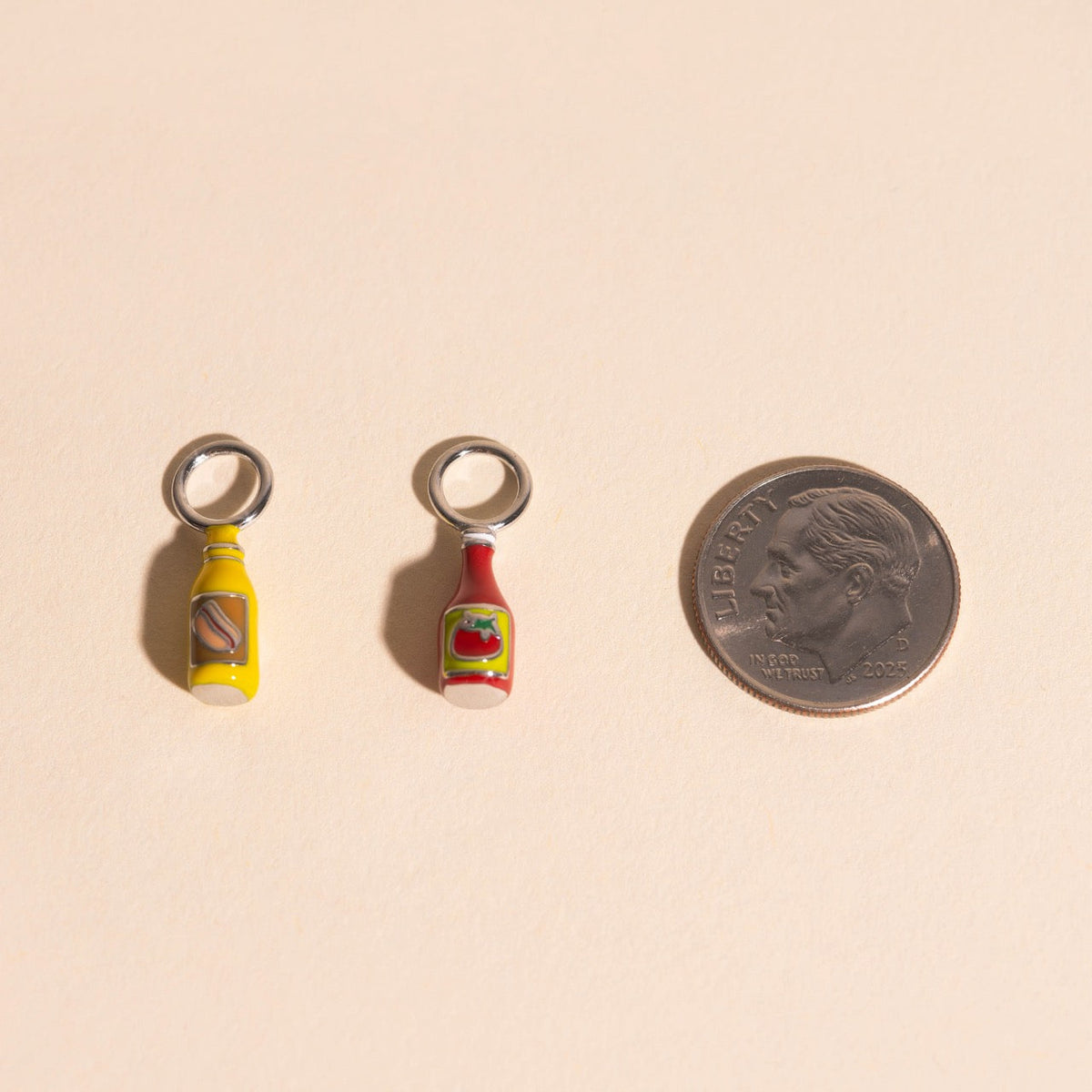 Pack: Ketchup & Mustard Charms, Huggies, & Claw Clip