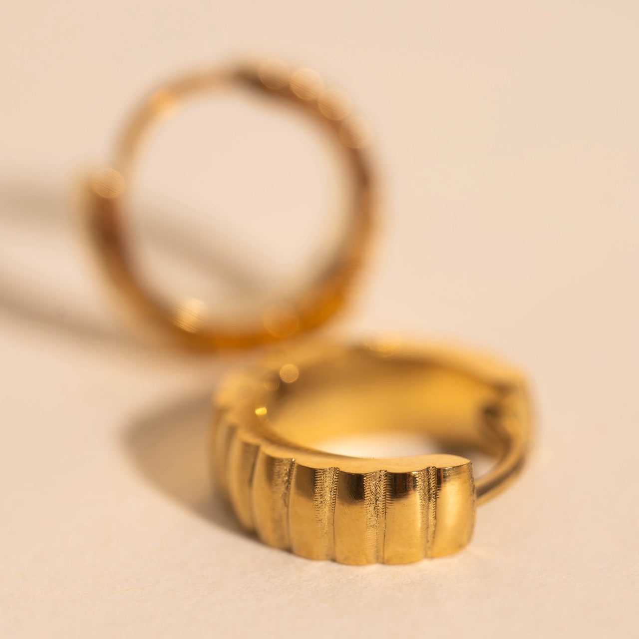 Scalloped Chunky Huggie Hoop Earrings