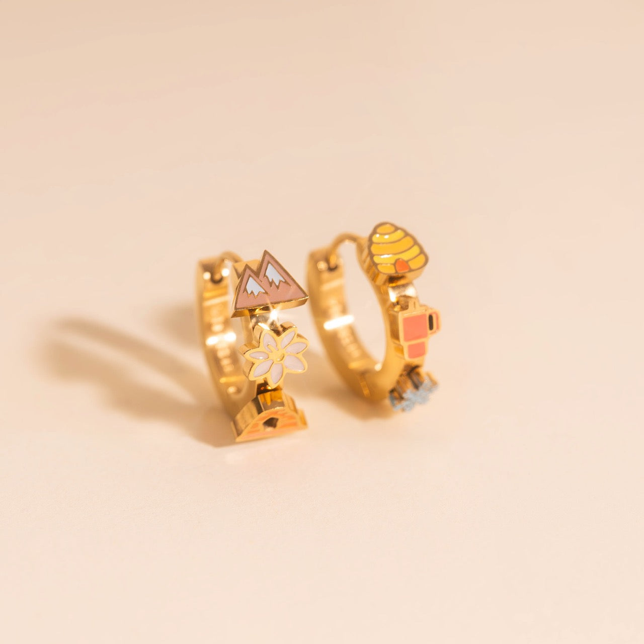 Utah 3D Huggie Hoop Earrings