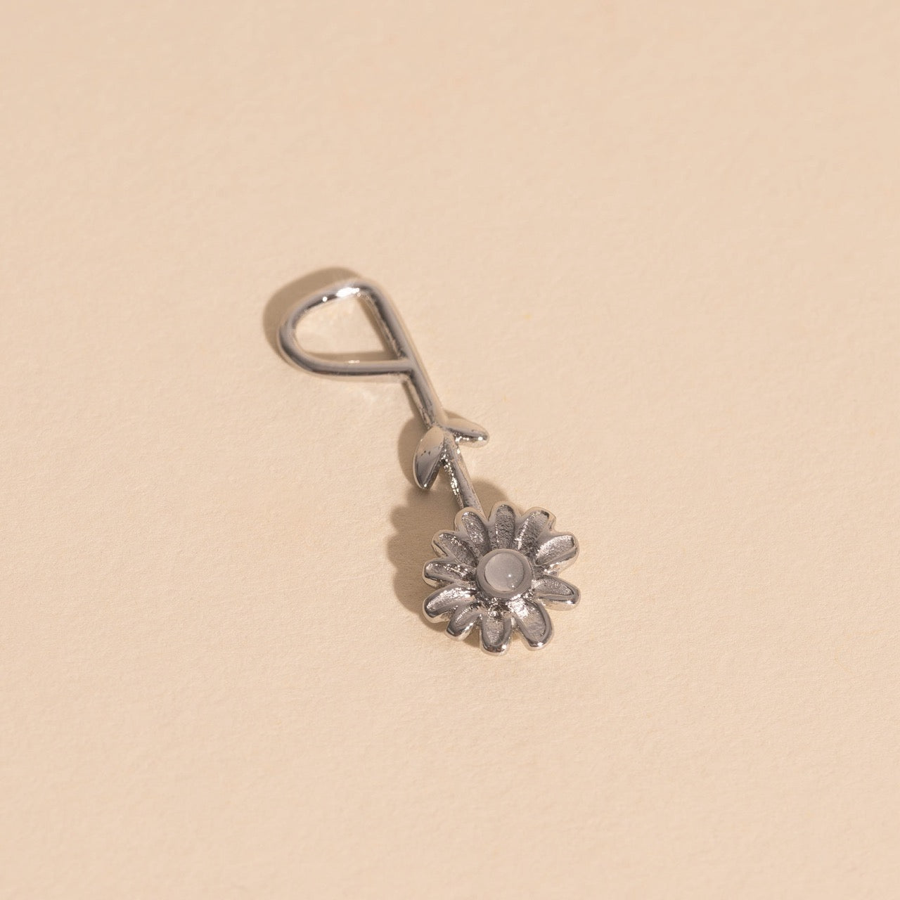 Dainty Daisy Necklace Charm