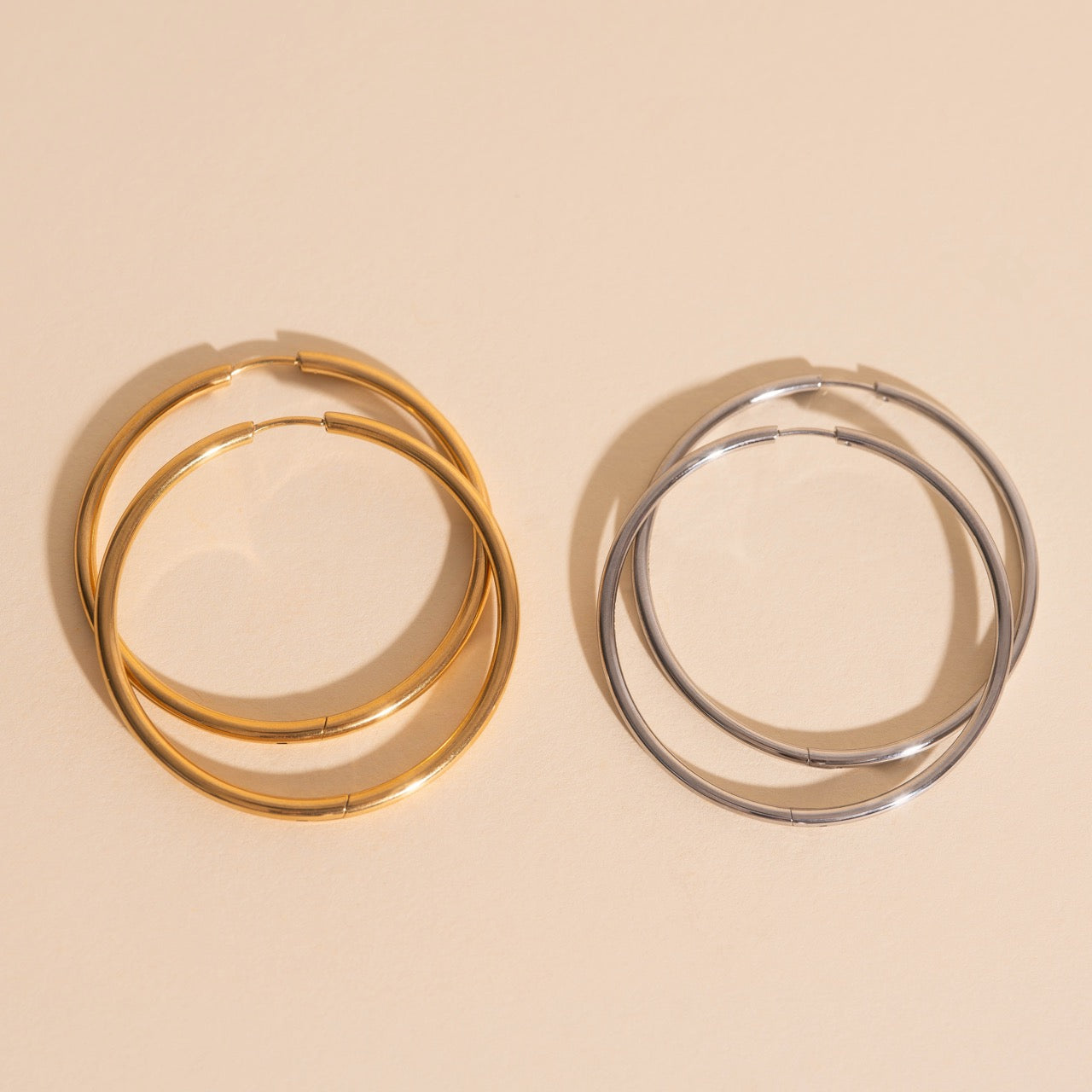 Titanium Circle Rounded Huggie Hoop Earrings - FeatherTUFF™