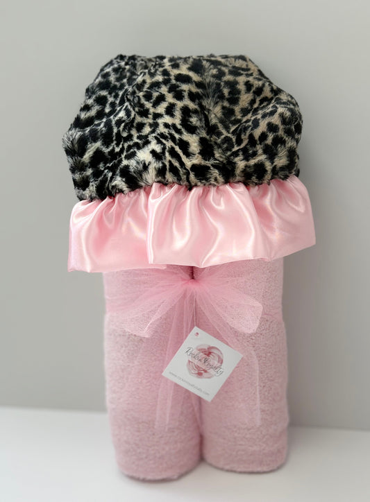 Plush Hooded Bath Towel- Pink Cheetah